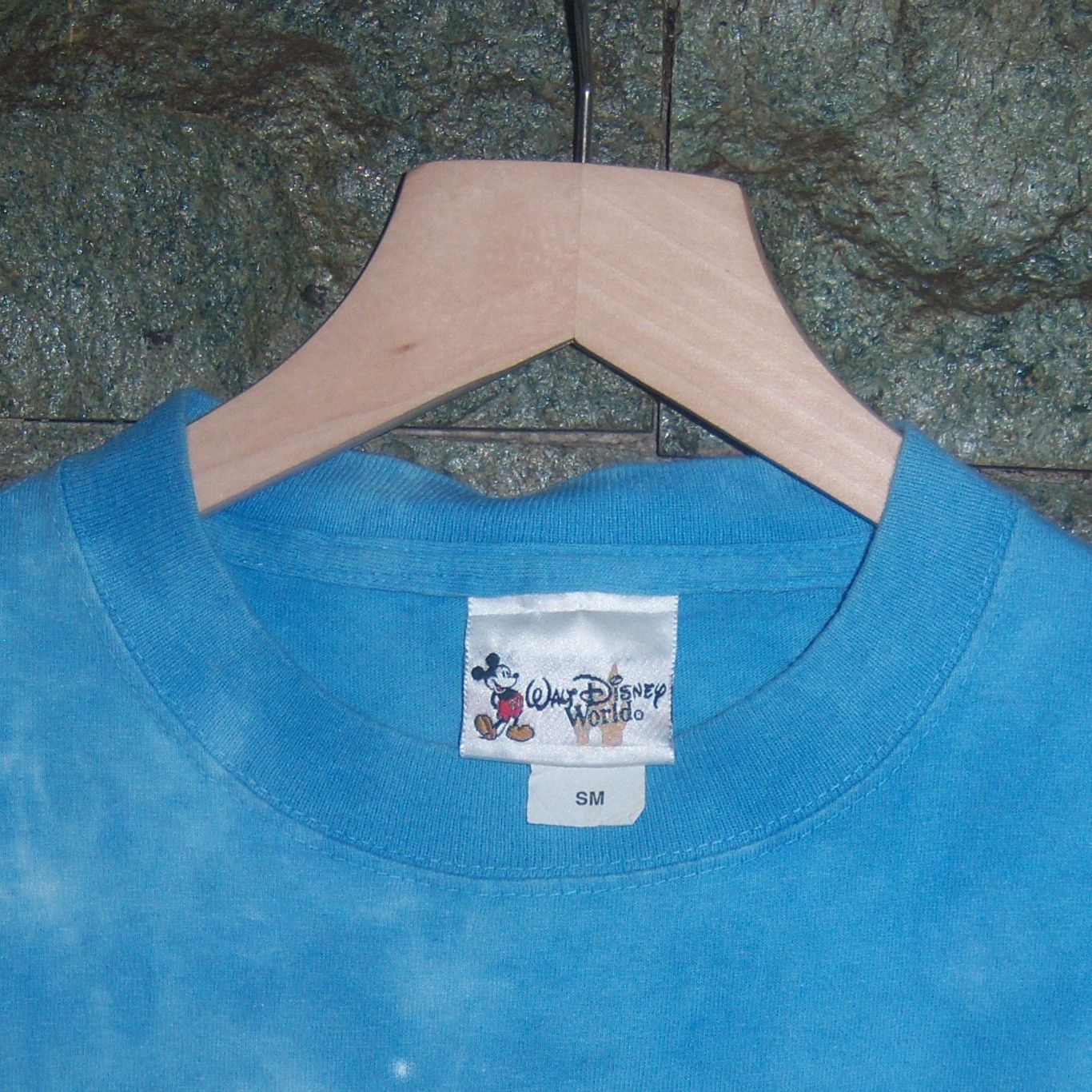 Disney × Mickey Mouse × Vintage 2005 Walt Disney World Christmas Party Size US M / EU 48-50 / 2 - 6 Thumbnail