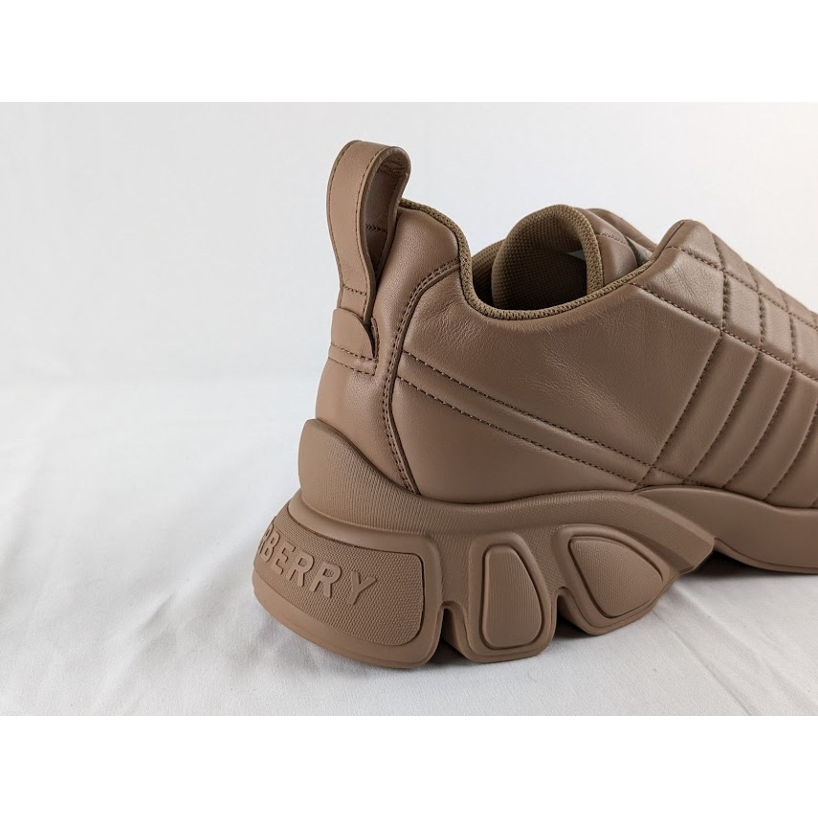 Burberry o1rshd1 Low Top Sneaker on Rubber Sole in Dark Biscuit Size US 12.5 / EU 45-46 - 7 Thumbnail