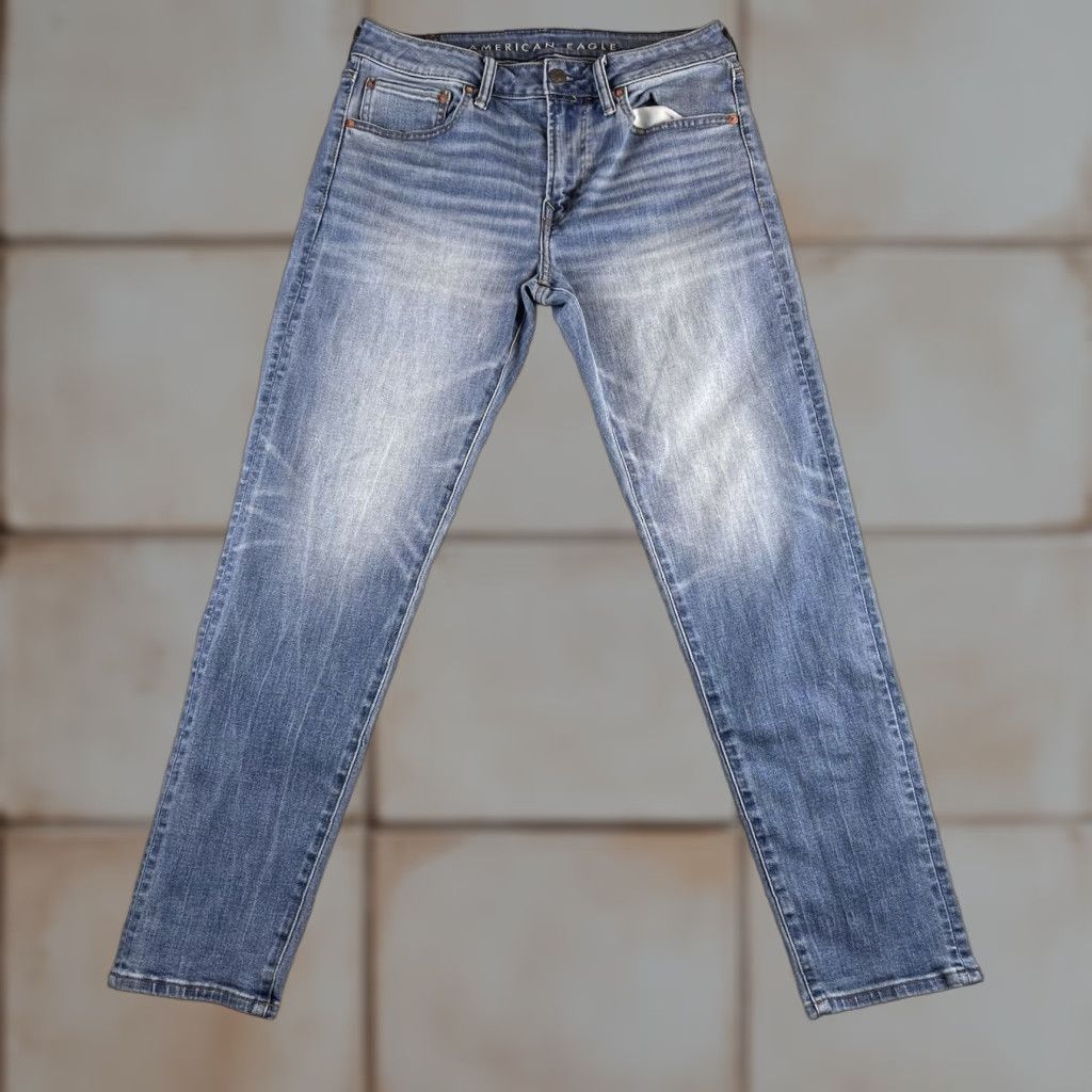 American Eagle Outfitters American Eagle Outfitters Air Flex+ Jeans Athletic Blue Denim 31x32 Men Straight Jeans Size US 31 - 1 Thumbnail