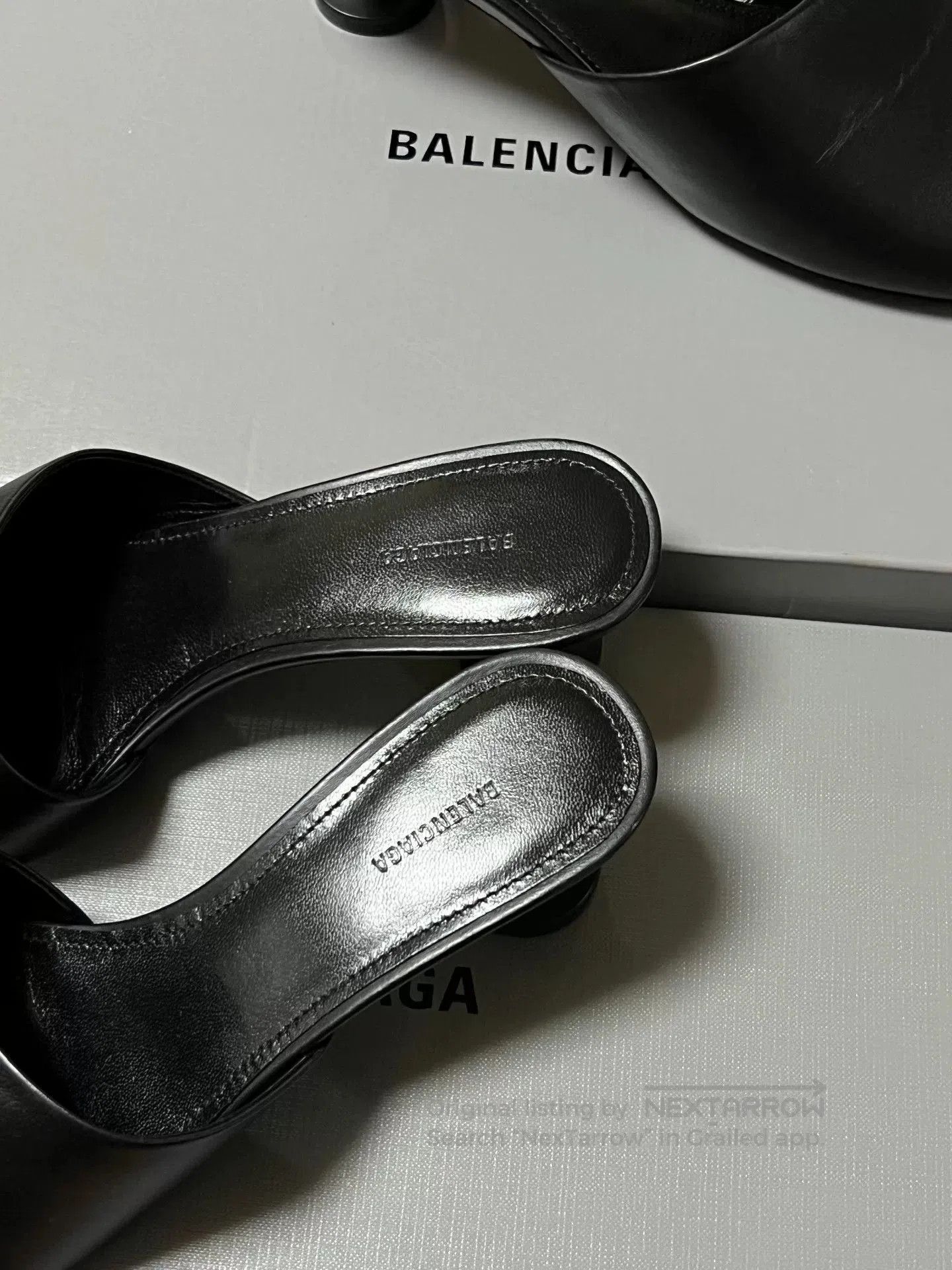 Balenciaga Balenciaga Women's Heeled Leather Mules. Size US 5 / IT 35 - 6 Thumbnail
