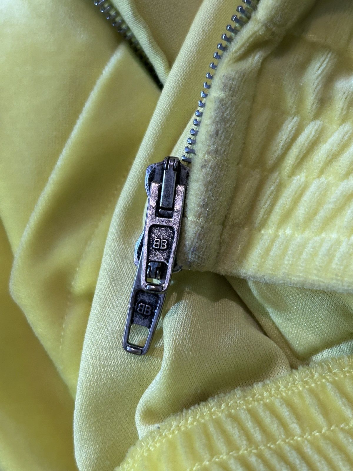 Balenciaga SS22 F&F RUNWAY MUD SHOW velvet hoodie Size US XL / EU 56 / 4 - 9 Thumbnail