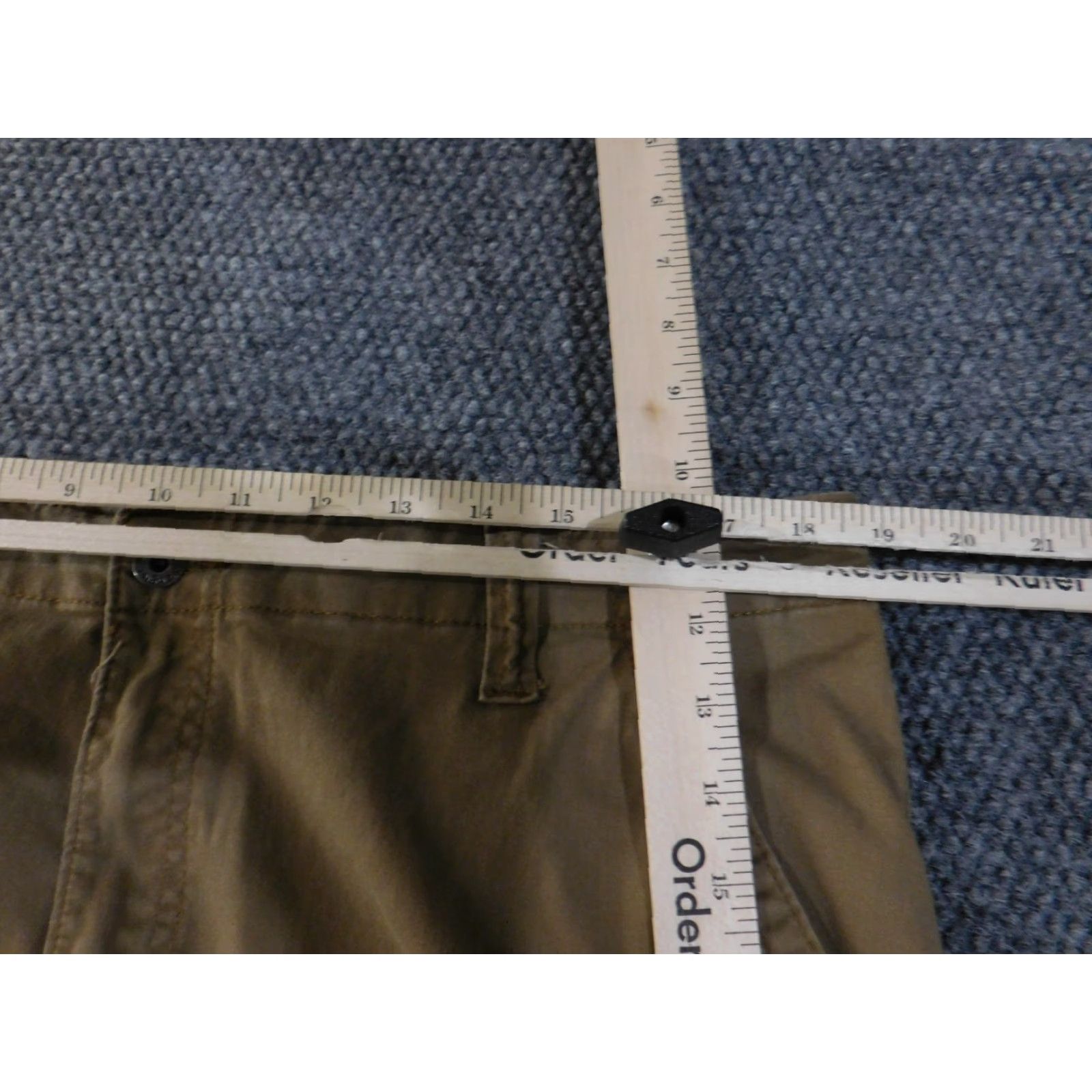 Wrangler Wrangler Cargo Pants Mens 38x32 Khaki Regular Tapered Beige Outdoors Utility Pants straight leg Workwear Casual 38x32 Mens Beige Cargo Pants Wrangler Size US 38 / EU 54 - 7 Thumbnail