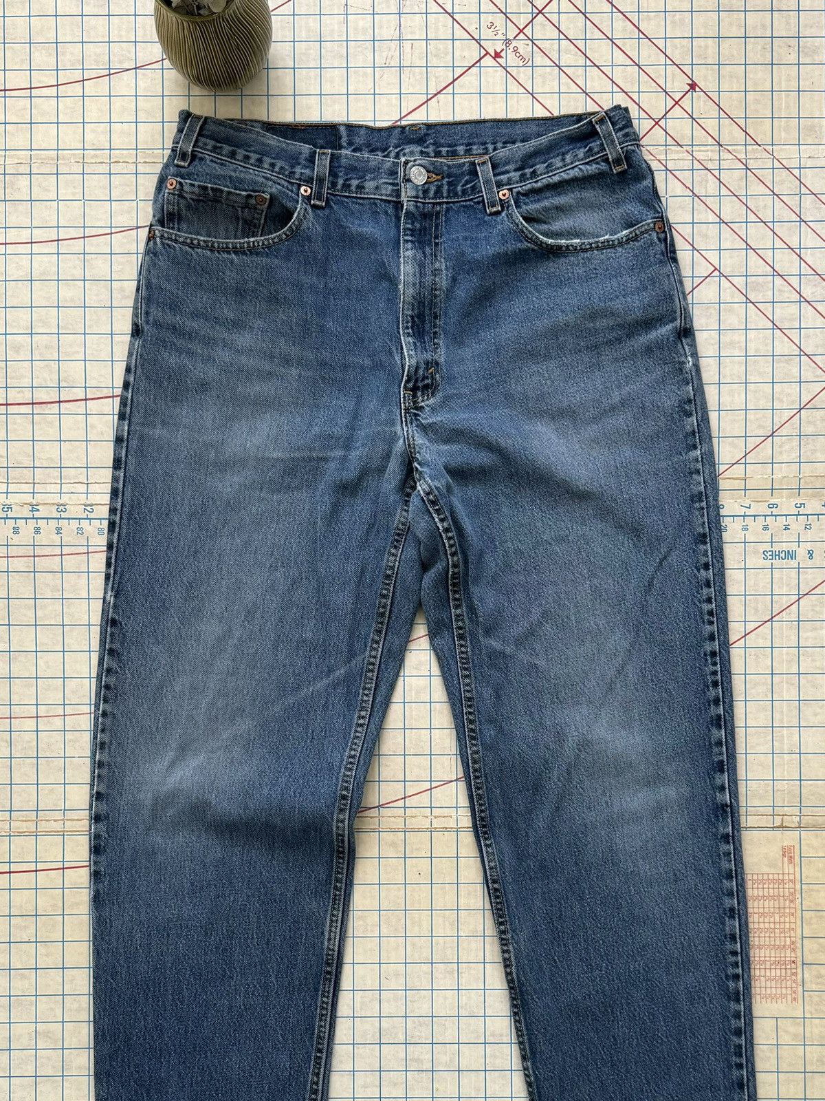 Levi's × Levi's Vintage Clothing × Vintage Vintage Levi’s 550 Medium Wash Size 36 Relaxed Baggy Fit Size US 36 / EU 52 - 2 Thumbnail