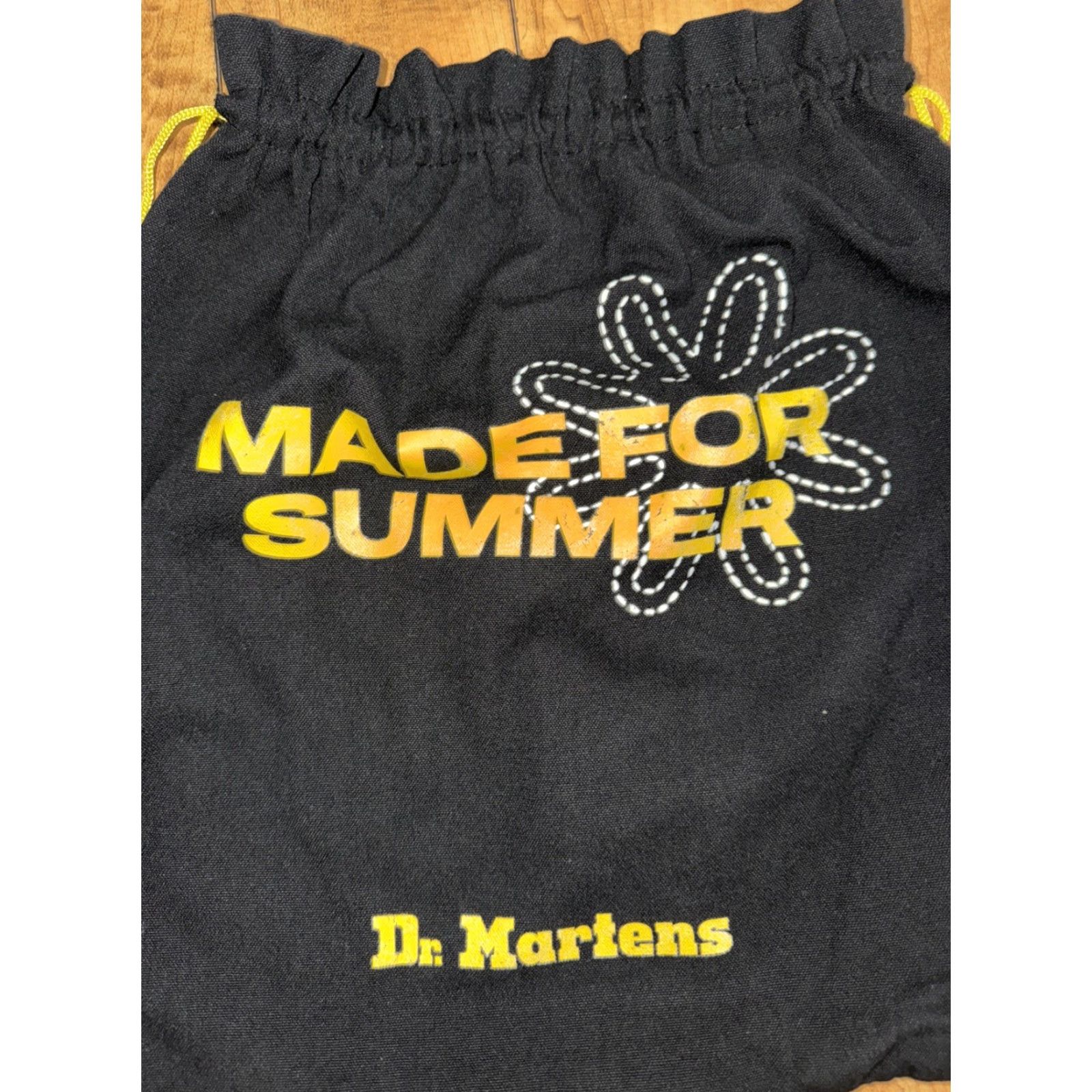Dr. Martens Dr.Martens Made For Summer Dust Bag Size ONE SIZE - 2 Thumbnail