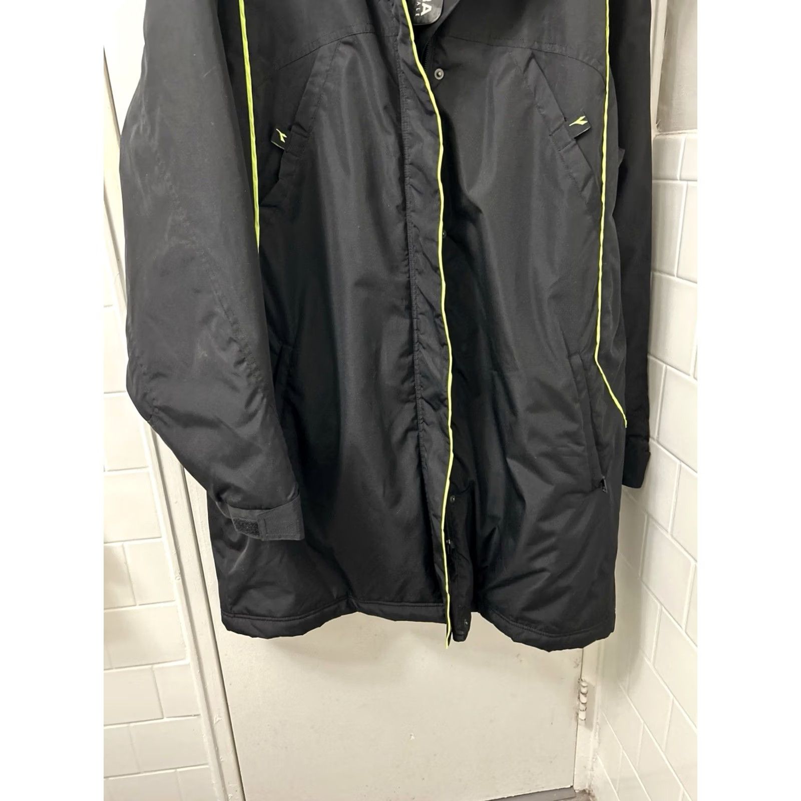 Diadora Diadora Parka Jacket Mens Large Black Neon Fleece Lined Long Bench Cost Size US L / EU 52-54 / 3 - 3 Thumbnail
