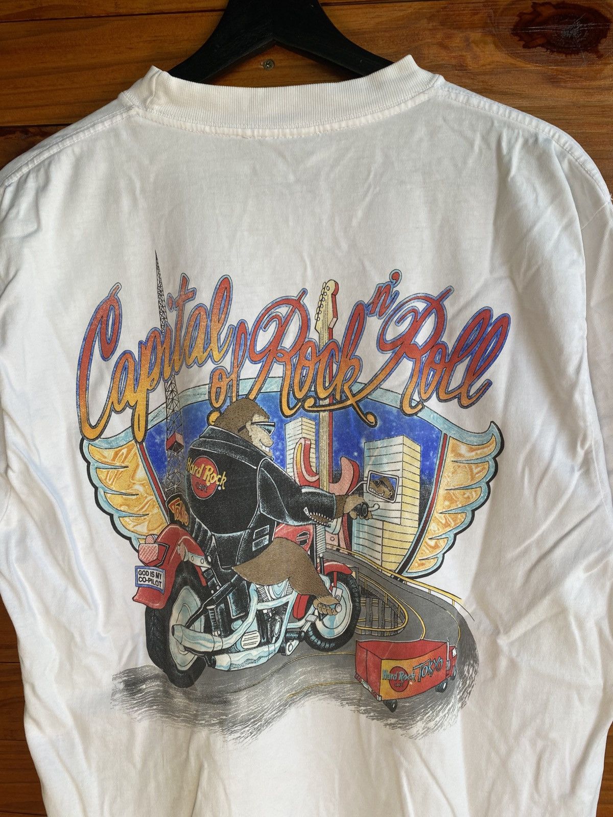 Hard Rock Cafe Vintage Hard Rock Cafe Tokyo T-Shirt Capital of Rock n’ Roll Size US L / EU 52-54 / 3 - 6 Thumbnail