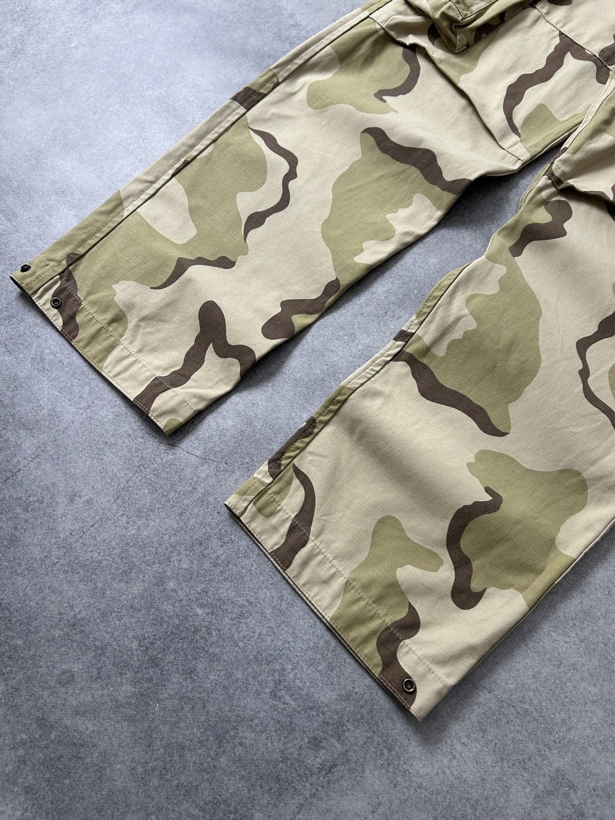 Japanese Brand Vintage Molecule Cargo Camo pants mens size Xl Size US 36 / EU 52 - 5 Thumbnail