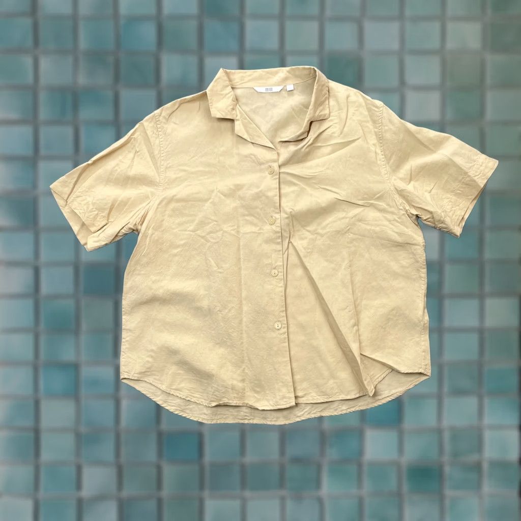 Uniqlo Uniqlo Shirt Womens L Beige Button Up Short Sleeve Camp Collar Tropical Hawaiian Beach Casual Workwear Size L / US 10 / IT 46 - 1 Thumbnail