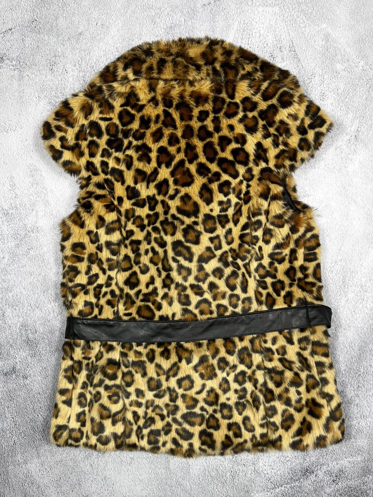 Vintage Vintage 90s leopard fur faux belt vest retro 00s style S Size S / US 4 / IT 40 - 5 Thumbnail