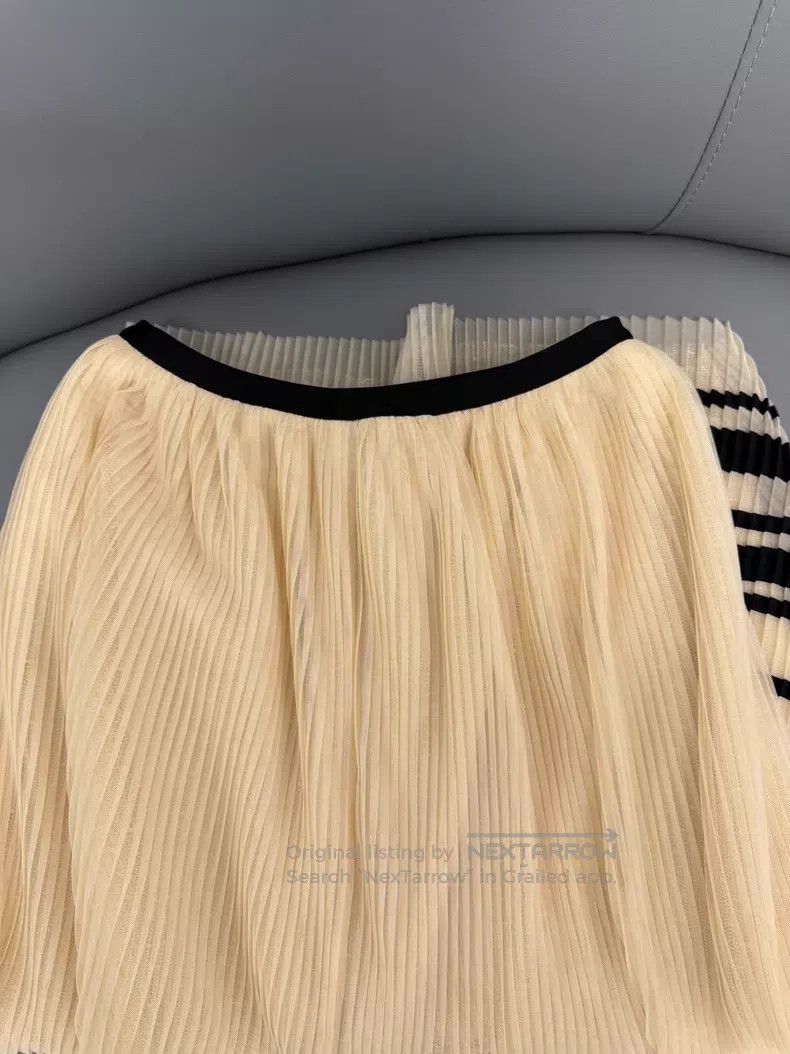 Valentino Valentino Skirt Size S / US 4 / IT 40 - 5 Thumbnail