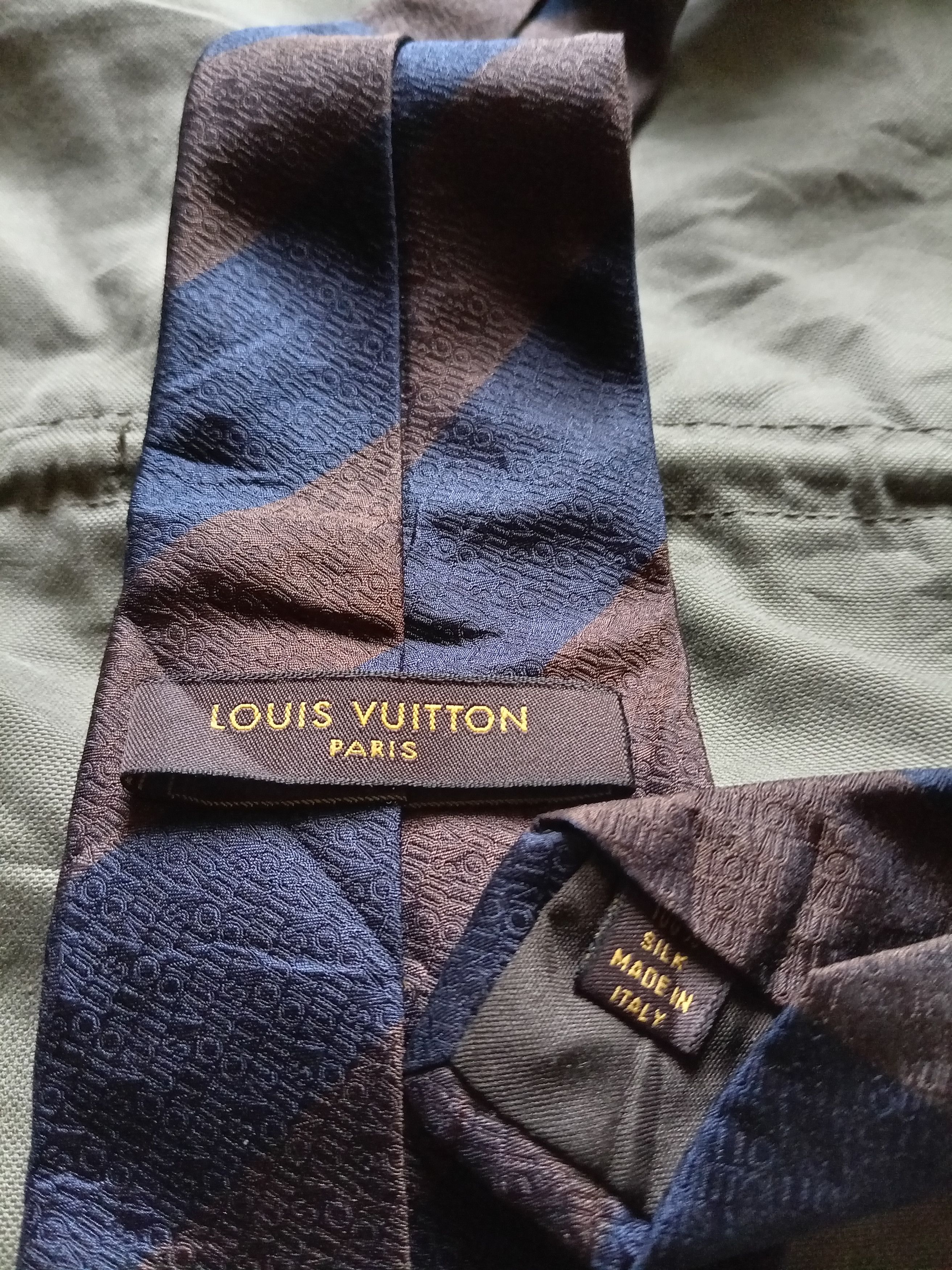 Louis Vuitton Louis Vuitton LV Logo Monogram Silk Tie Size ONE SIZE - 6 Thumbnail