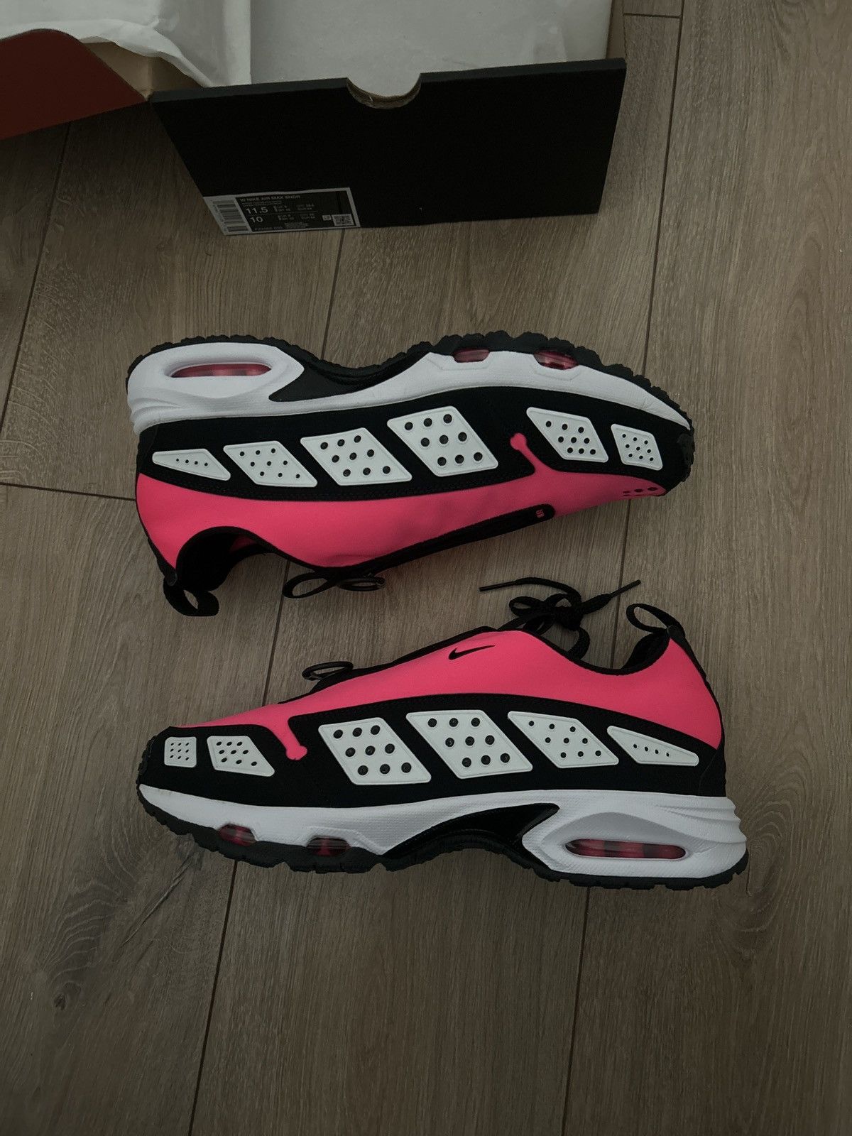 Nike Air Max SNDR - Pink Blast Size US 9 / EU 42 - 1 Thumbnail