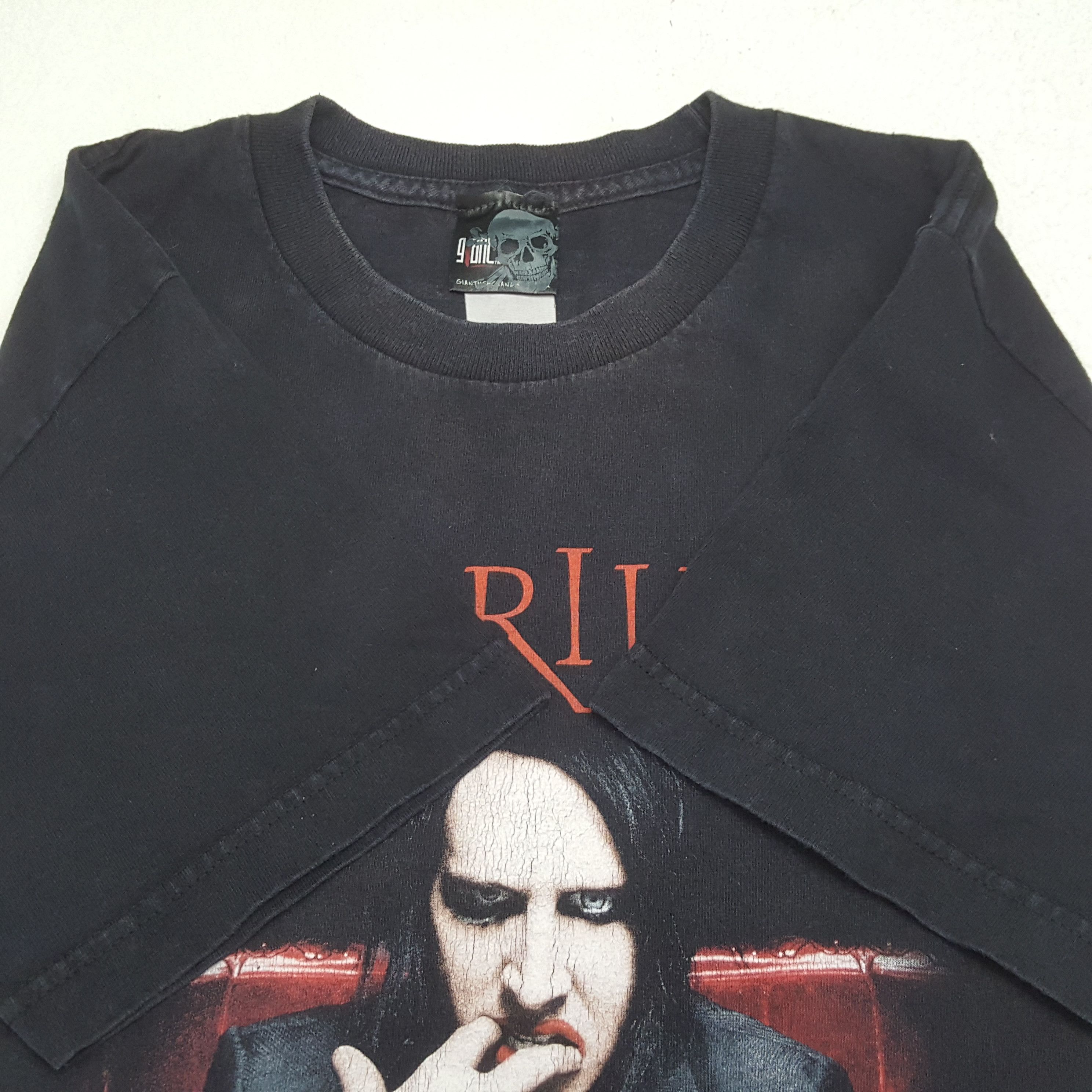 Band Tees Vintage Marilyn Manson American Singer T-shirt RR24 Size US S / EU 44-46 / 1 - 7 Thumbnail