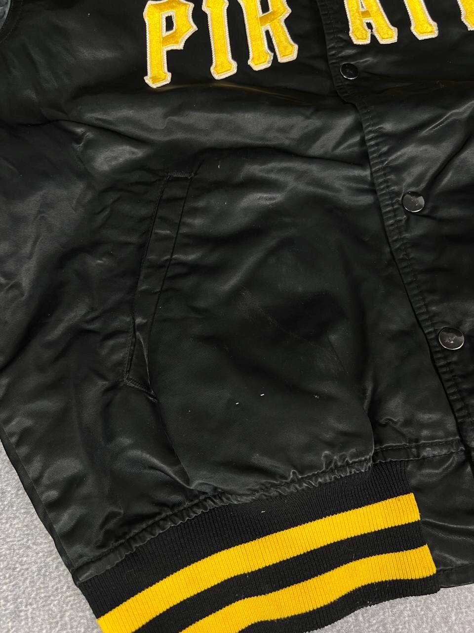 MLB Vintage Starter Pirates MLB Bomber Jacket Size US L / EU 52-54 / 3 - 7 Thumbnail