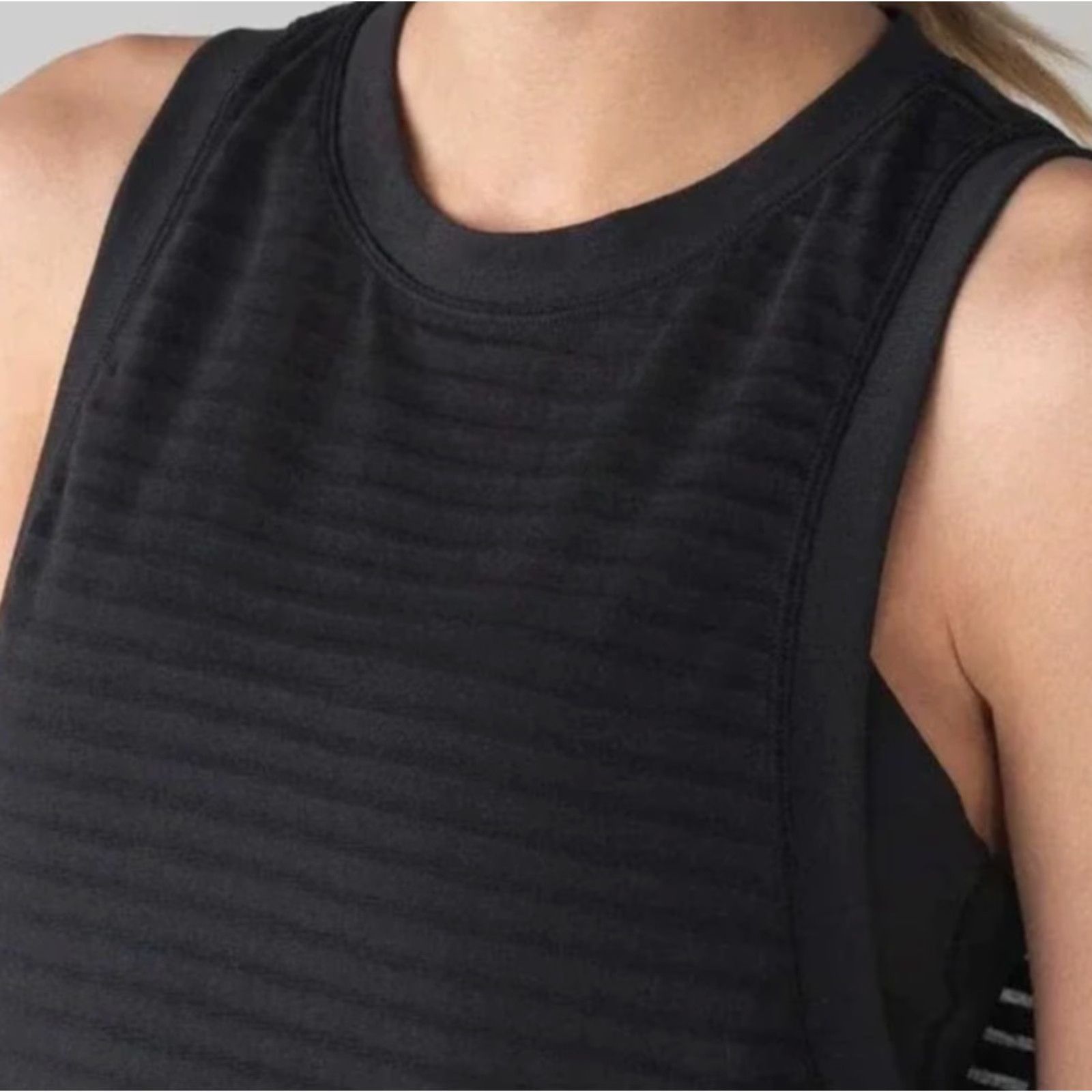 Lululemon Lululemon Womens Tank 6 Black Uncovered Muscle Sheer Stripe Size ONE SIZE - 3 Thumbnail