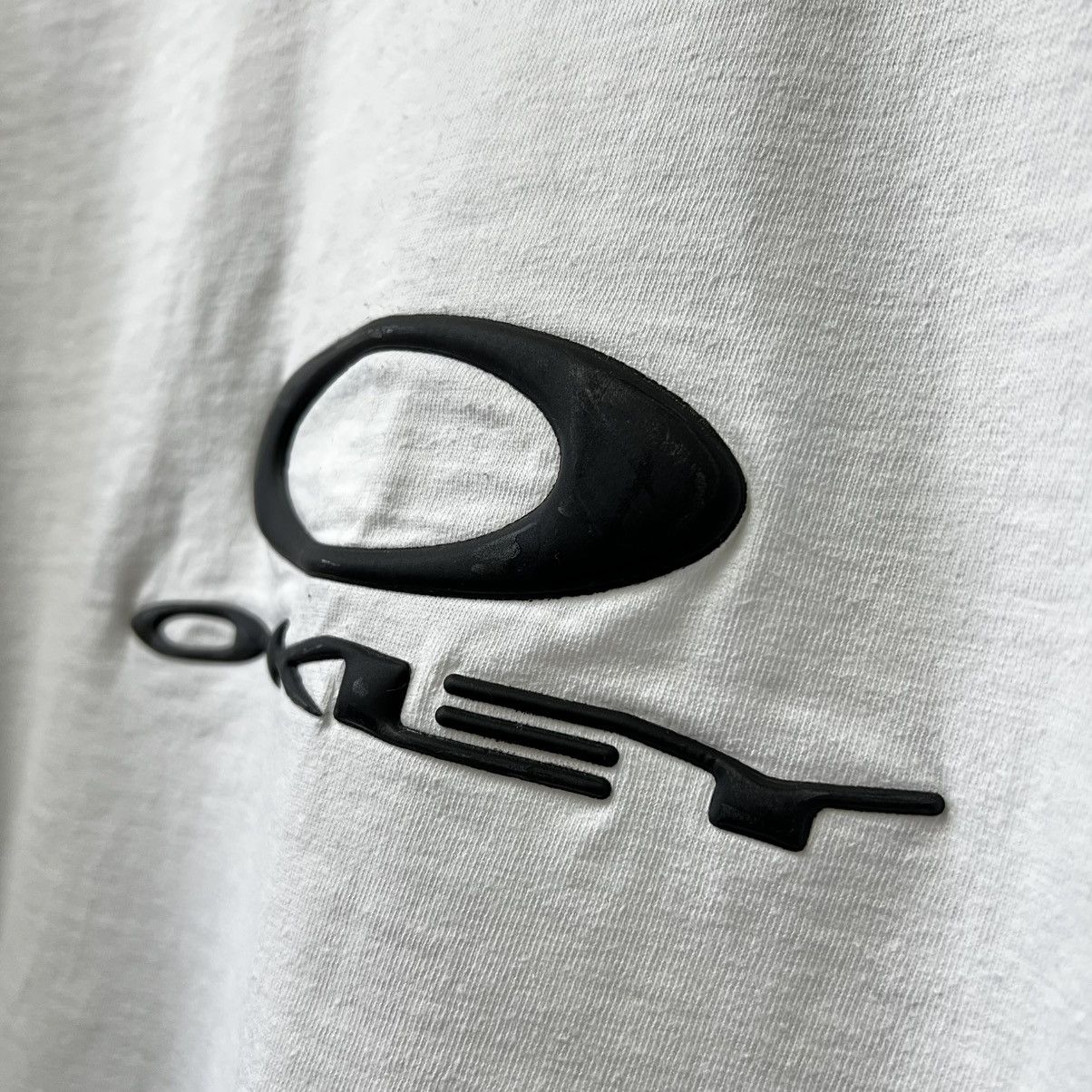 Oakley Vintage Oakley T-shirt 3D Logo tee men’s Size US L / EU 52-54 / 3 - 9 Thumbnail