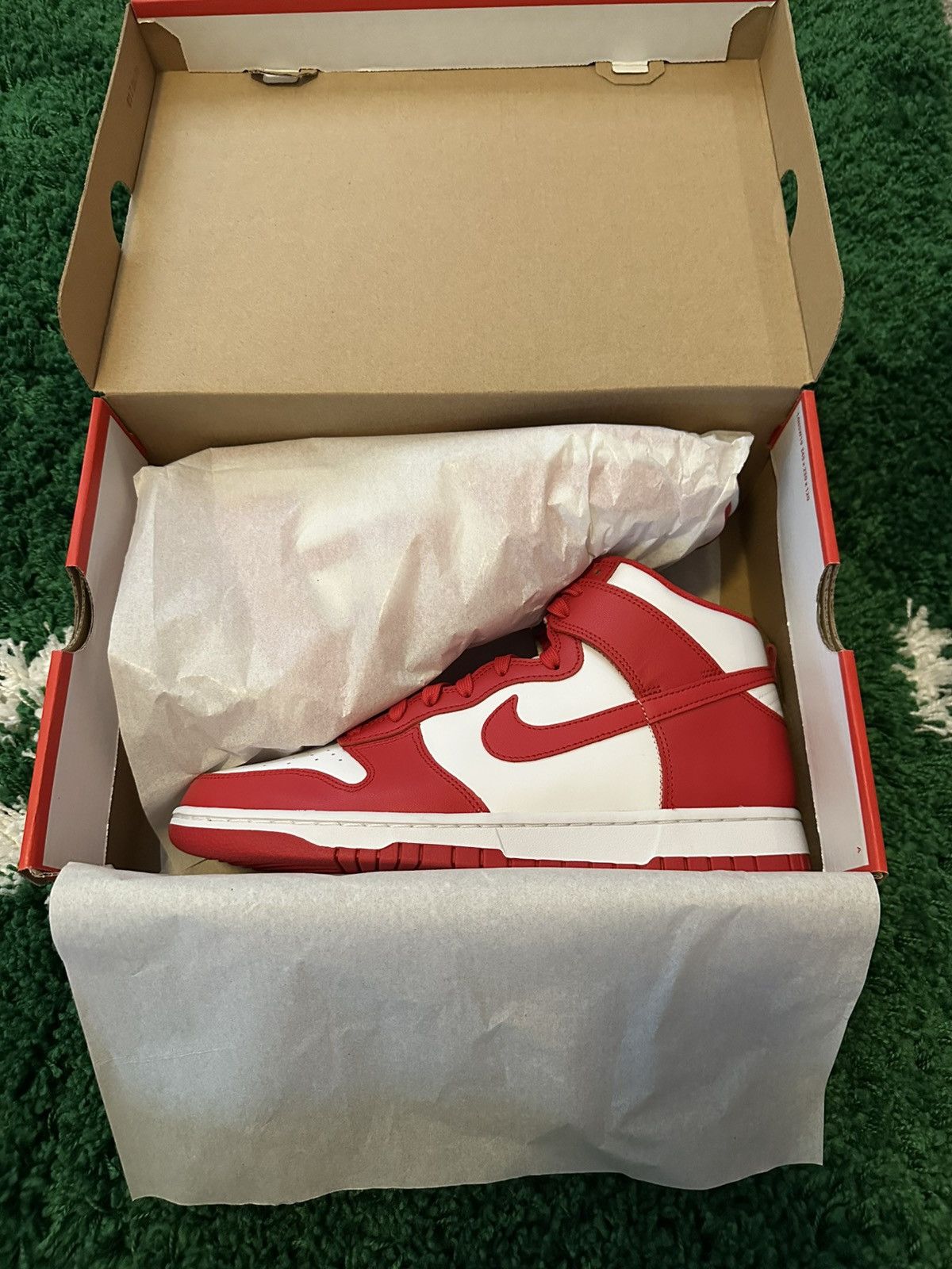 Nike Nike Dunk Hi Retro University Red 11 Size US 11 / EU 44 - 1 Thumbnail