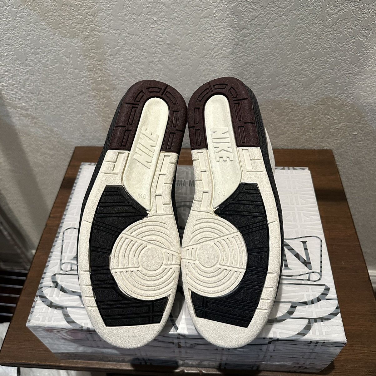 A Ma Maniere × Jordan Brand Air Jordan 2 retro A Ma Maniere Size US 9.5 / EU 42-43 - 6 Thumbnail