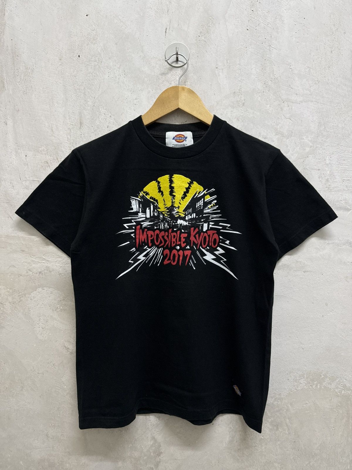 Dickies Dickies Impossible Kyoto Japan Tee Size US M / EU 48-50 / 2 - 1 Thumbnail