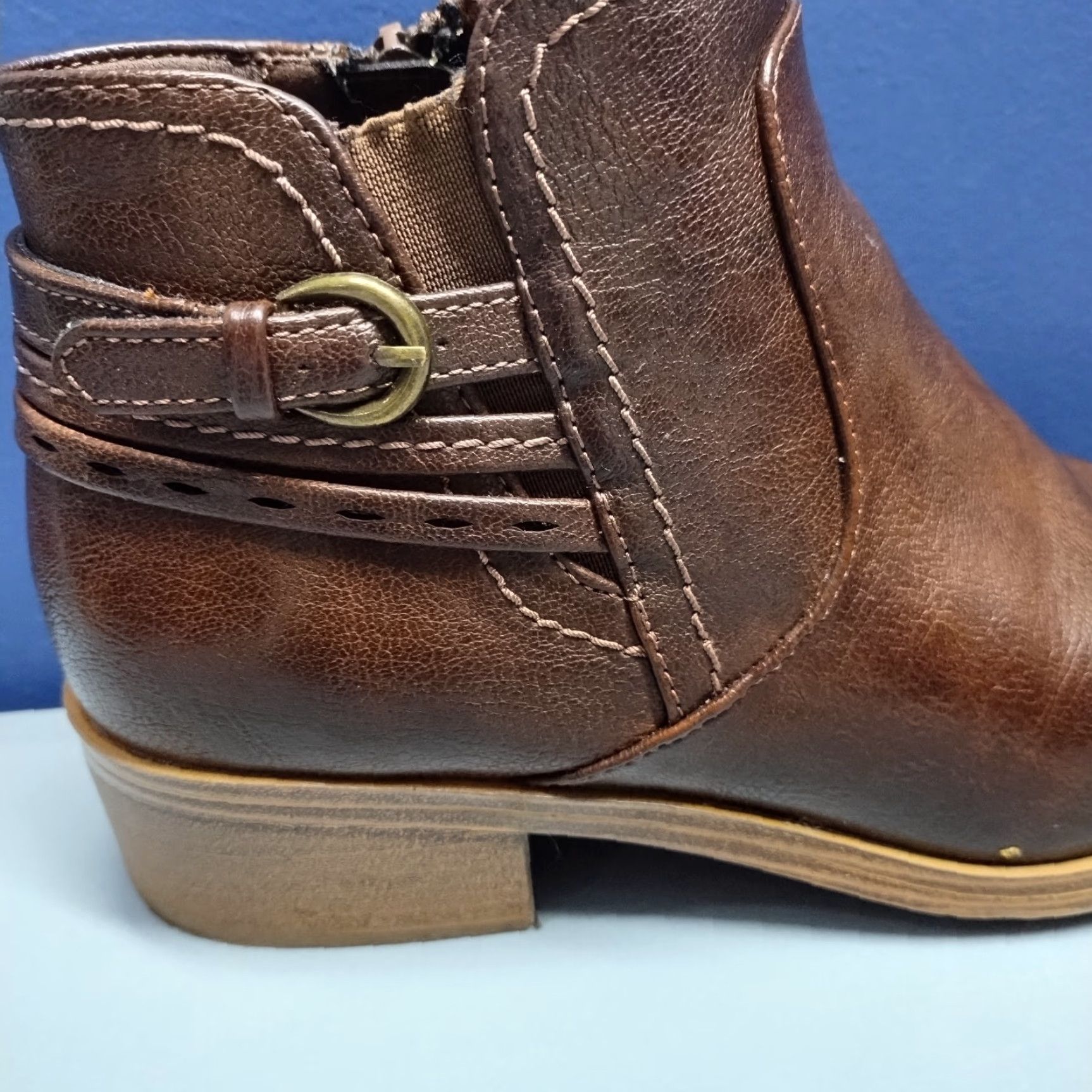 Vintage Baretraps Medley Ankle Bootie Womens Size 8M Brown Manmade Block Heel Side Zip - G41 Size US 8 / IT 38 - 3 Thumbnail