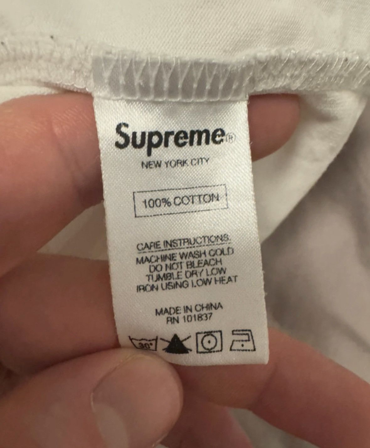 Supreme Supreme Small Box Logo tee Size US M / EU 48-50 / 2 - 5 Thumbnail