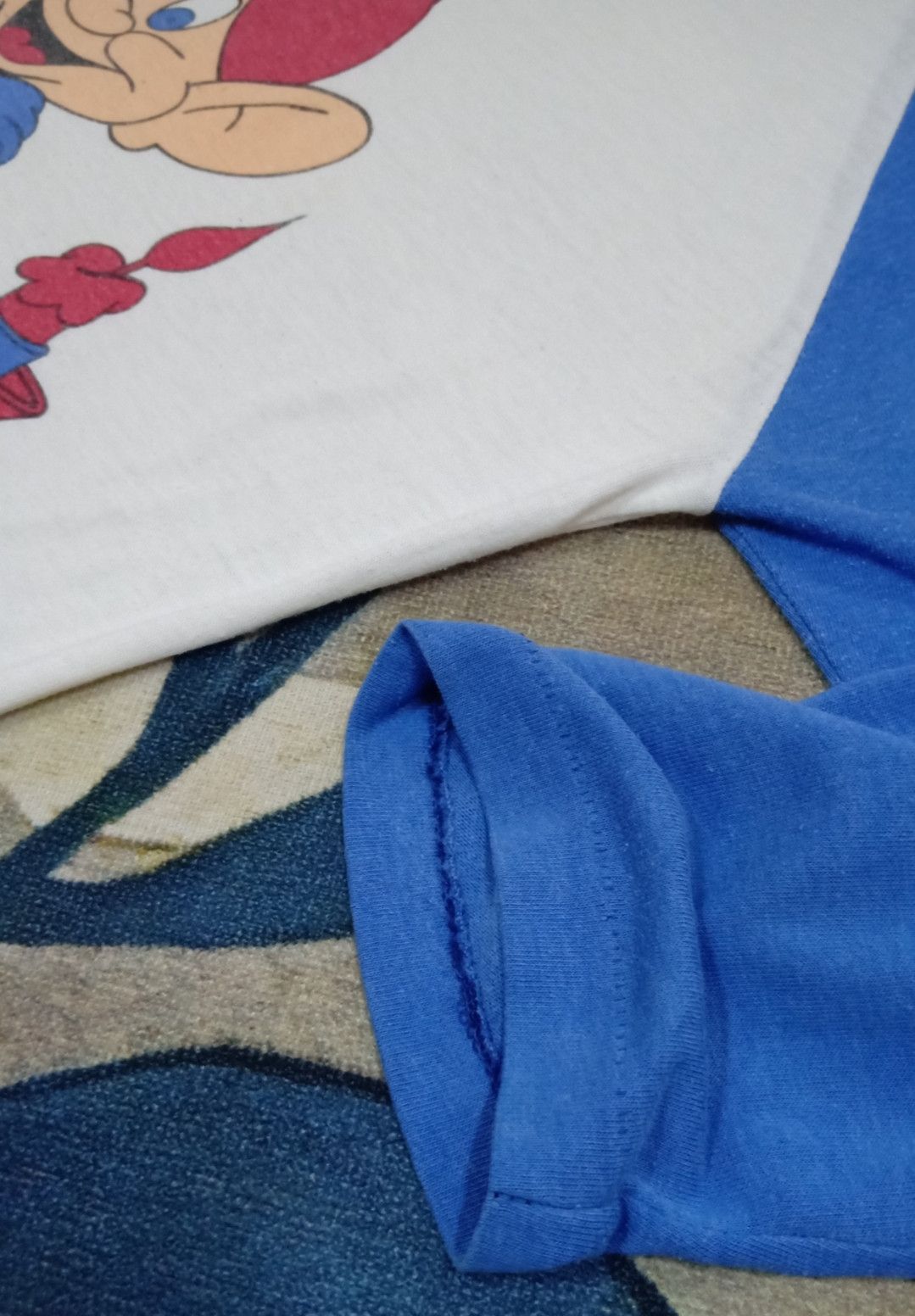 Cartoon Network × Disney × Vintage Vintage 70s Snow White Dopey Raglan T-shirt Size S / US 4 / IT 40 - 11 Thumbnail