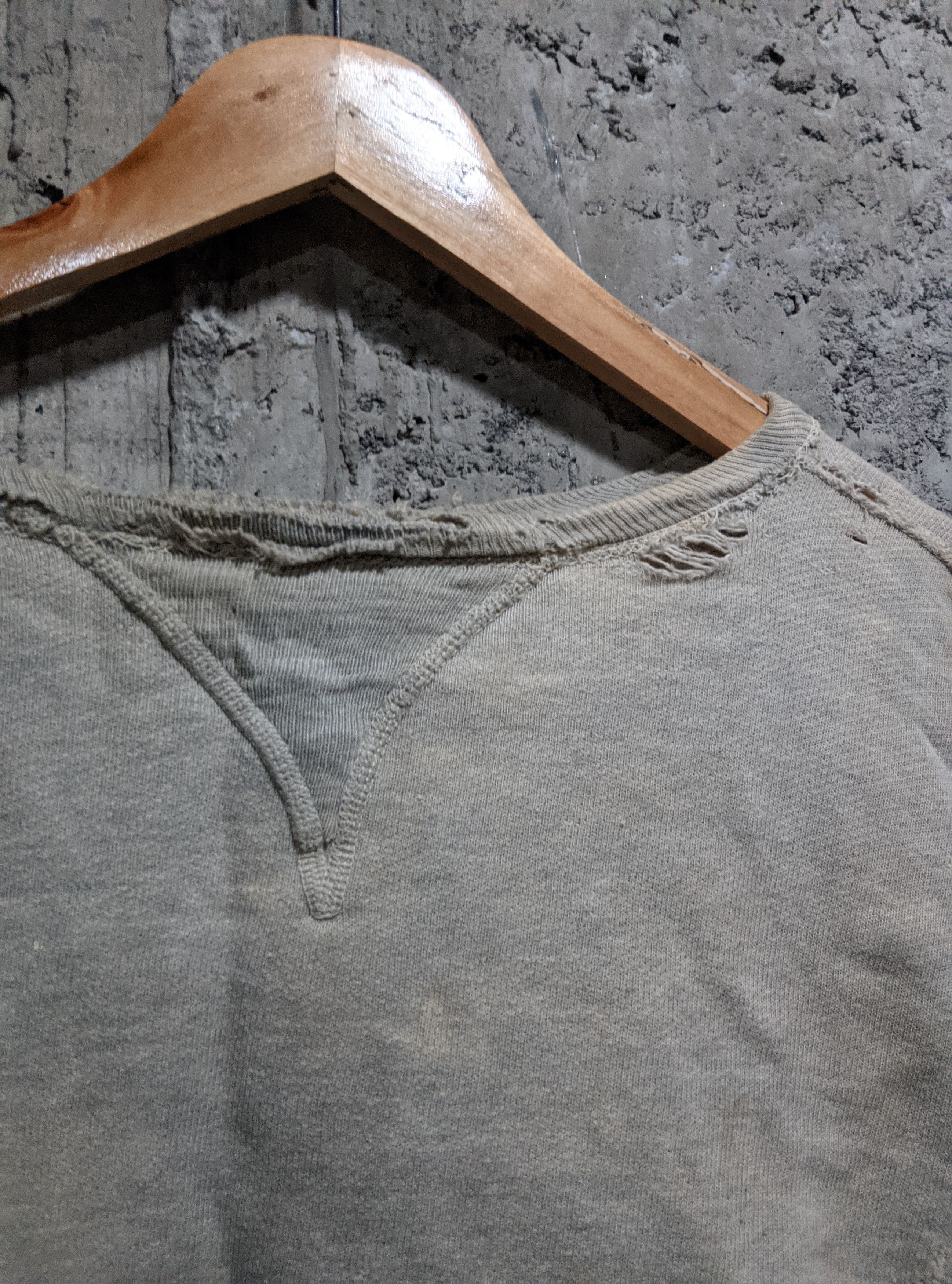 Vintage Vintage 40s destroyed single v sweatshirt afterhood Size US L / EU 52-54 / 3 - 4 Thumbnail