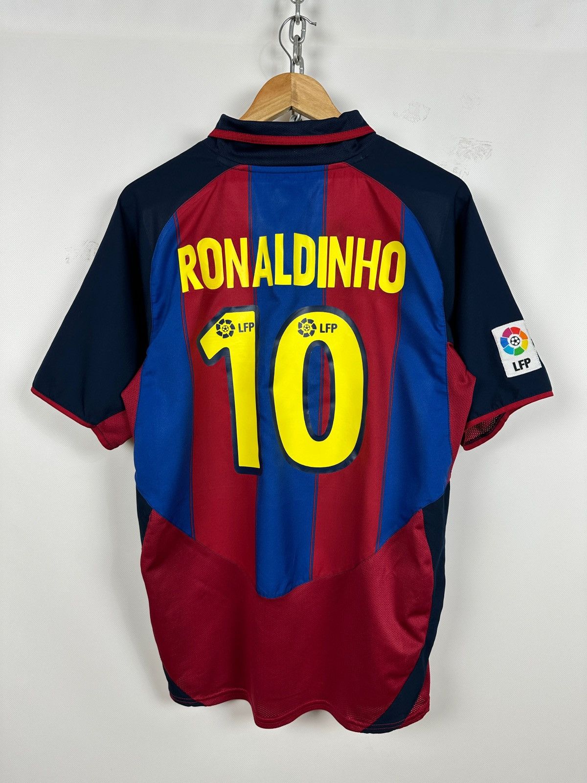 Nike 2003-04 Ricardo Quaresma FC Barcelona Home Kit | Grailed