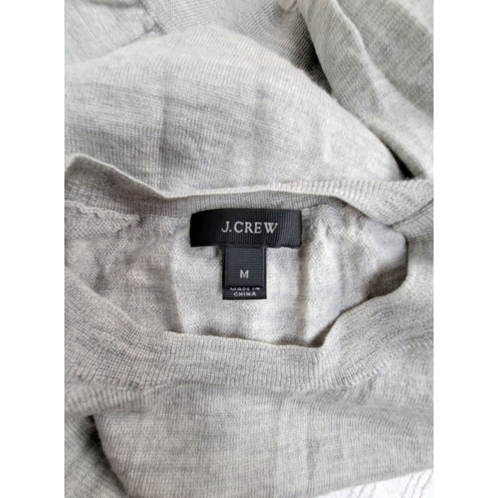 J.Crew J.Crew Women 3/4 Sleeve Crew Neck Tippi Sweater Medium Gray Merino Wool Pullover Size M / US 6-8 / IT 42-44 - 3 Thumbnail