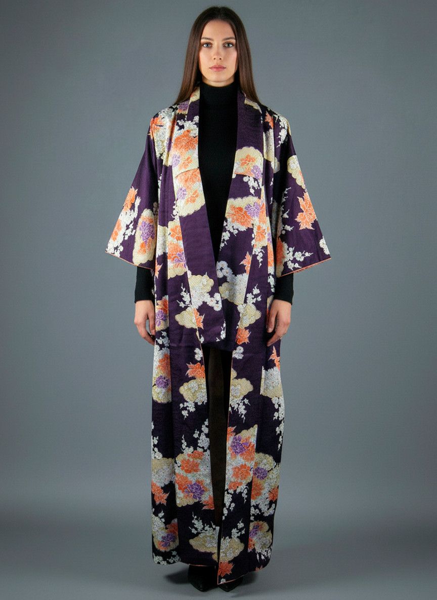 Traditional Japanese Kimono Kurotomesode Vintage