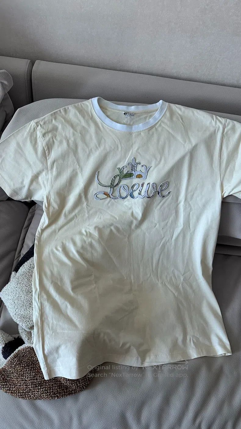 Loewe LOEWE Short-sleeve crown Size S / US 4 / IT 40 - 1 Thumbnail
