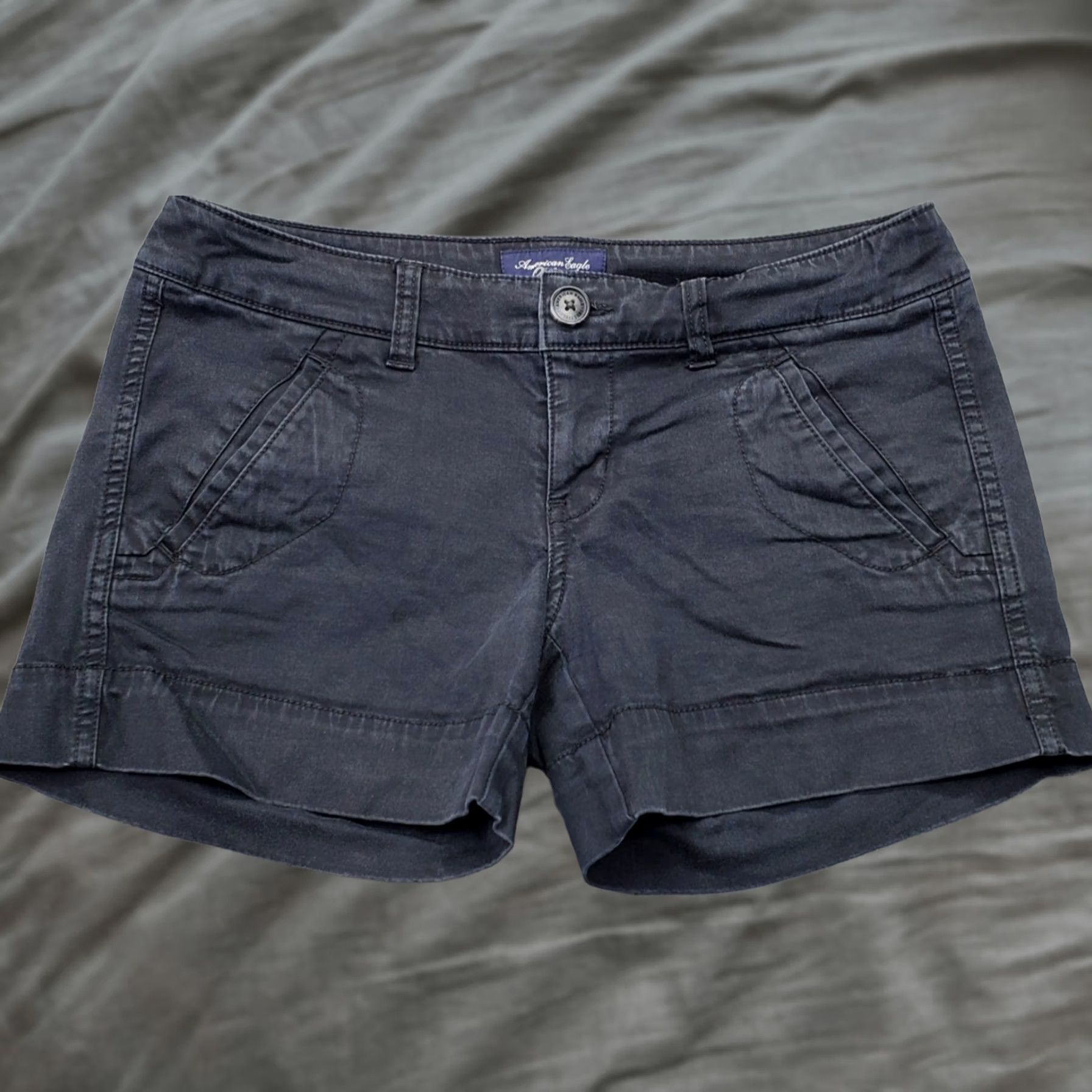 American Eagle Outfitters American Eagle Outfitters Shorts Womens 2 Black Denim Stretch Comfort High Waist - Casual Summer 5-Pocket Womens Size 2 Black Denim Shorts Size 26" / US 2 / IT 38 - 1 Thumbnail