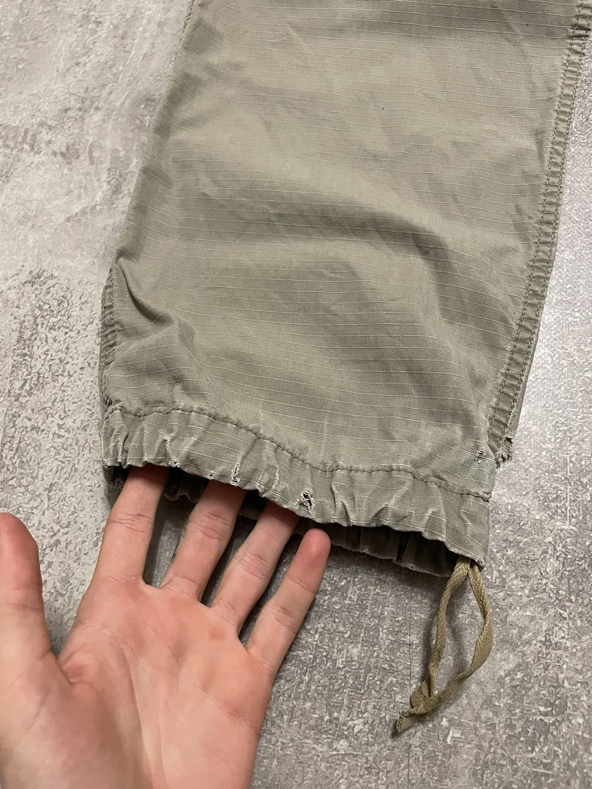Carhartt Vintage Carhartt Distressed Cargo Pants Size US 28 / EU 44 - 4 Thumbnail