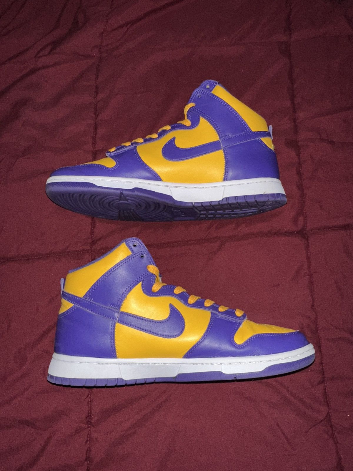 Nike Dunk high lakers Size US 10.5 / EU 43-44 - 2 Thumbnail