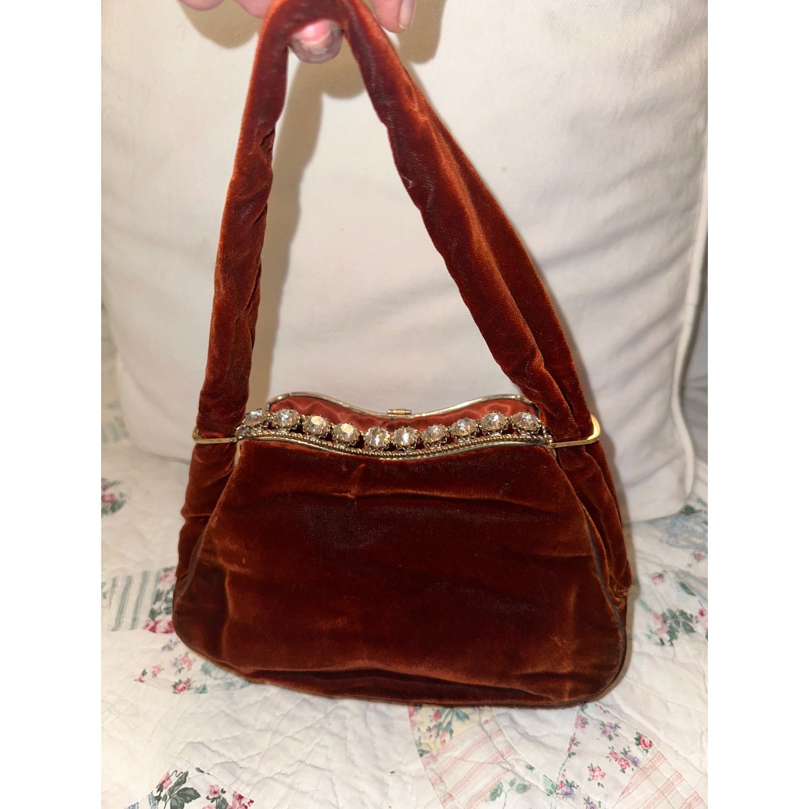 Vintage VINTAGE JOLLES ORIGINAL BURGUNDY VELVET JEWELED FRAME BAG Size ONE SIZE - 11 Thumbnail