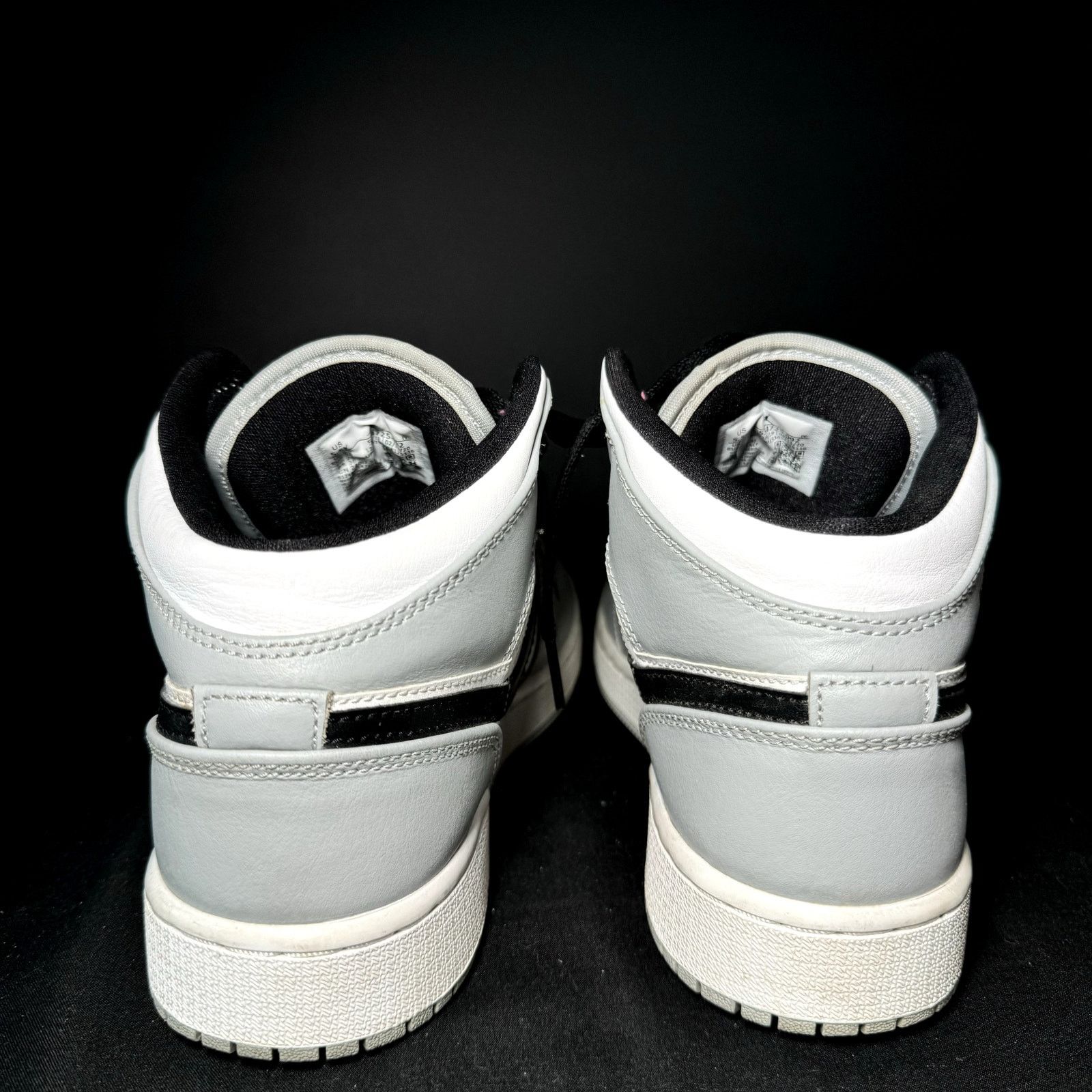Jordan Brand × Nike Air Jordan 1 Mid GS Light Smoke Grey Men's Shoes - Size 5.5 Size US 5.5 / EU 38 - 5 Thumbnail