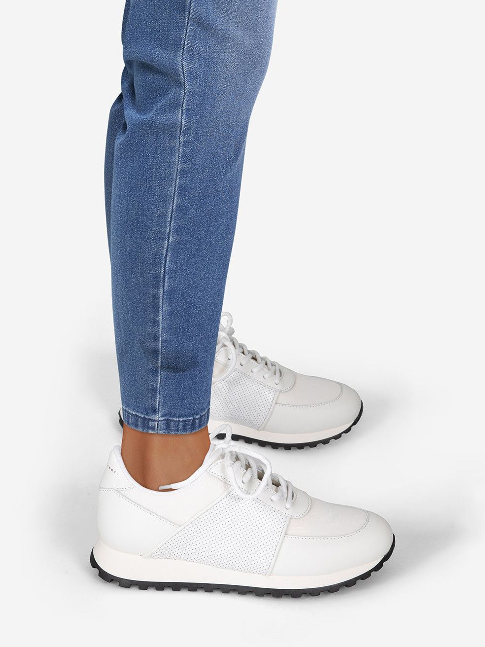 Giuseppe Zanotti White Leather Jimi Running Trainers Shoes, Women's (Size 8)