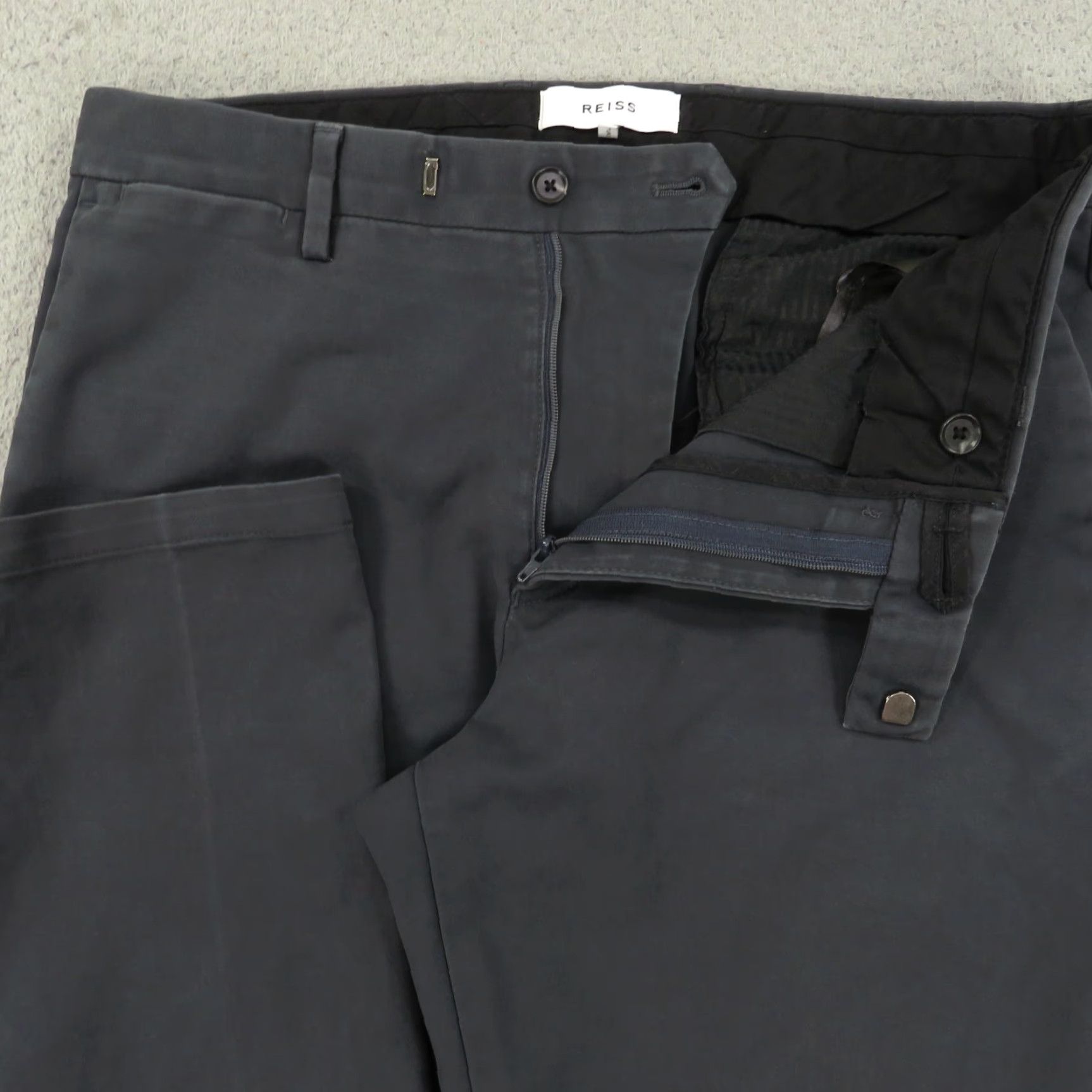 Reiss REISS Pants 30x28 Slim Fit Mens Charcoal Grey Trousers Cotton Stretch Flat Front Pants Size US 30 / EU 46 - 2 Thumbnail