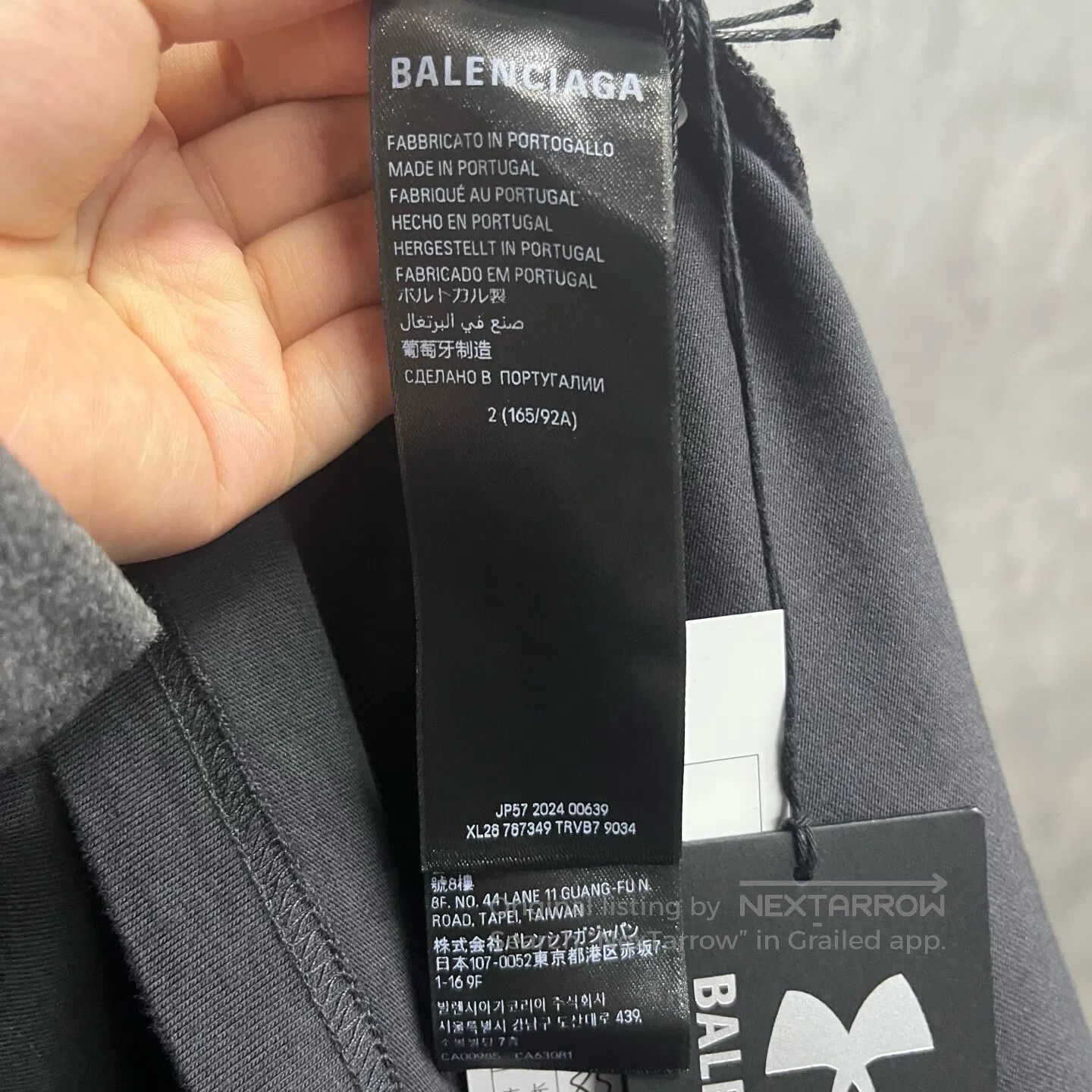 Balenciaga Balenciaga Black letter logo printed round-necked short-sl Size US M / EU 48-50 / 2 - 3 Thumbnail