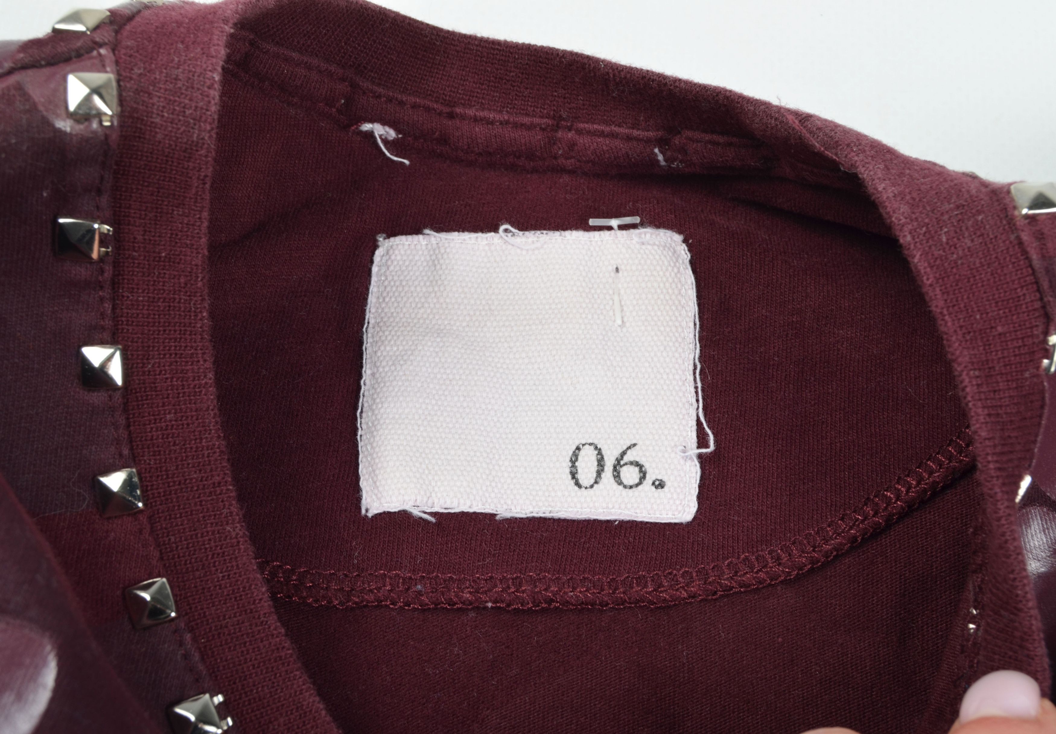 Valentino Valentino Burgundy Camo SS19 Short Sleeve Grunge T-shirt Size S / US 4 / IT 40 - 8 Thumbnail
