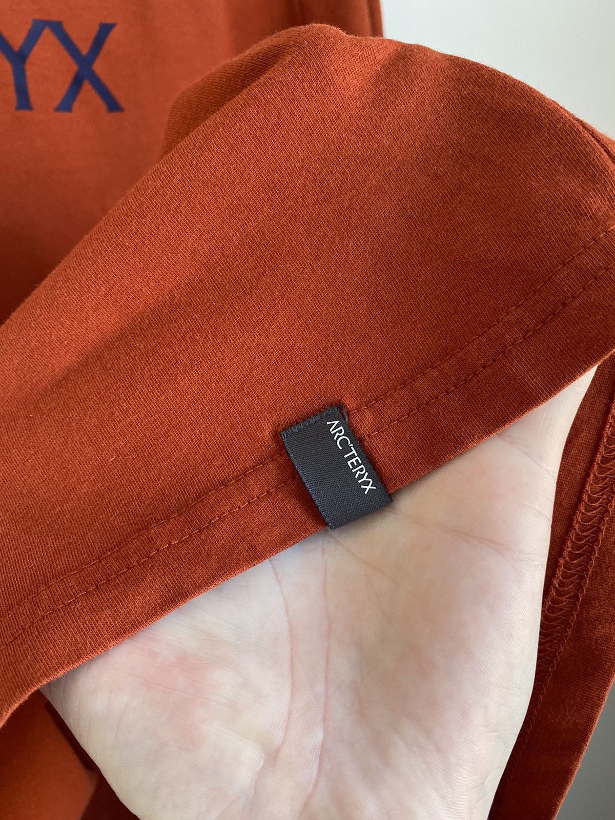 Arc'teryx men's longsleeve arcteryx big logo Size US L / EU 52-54 / 3 - 5 Thumbnail