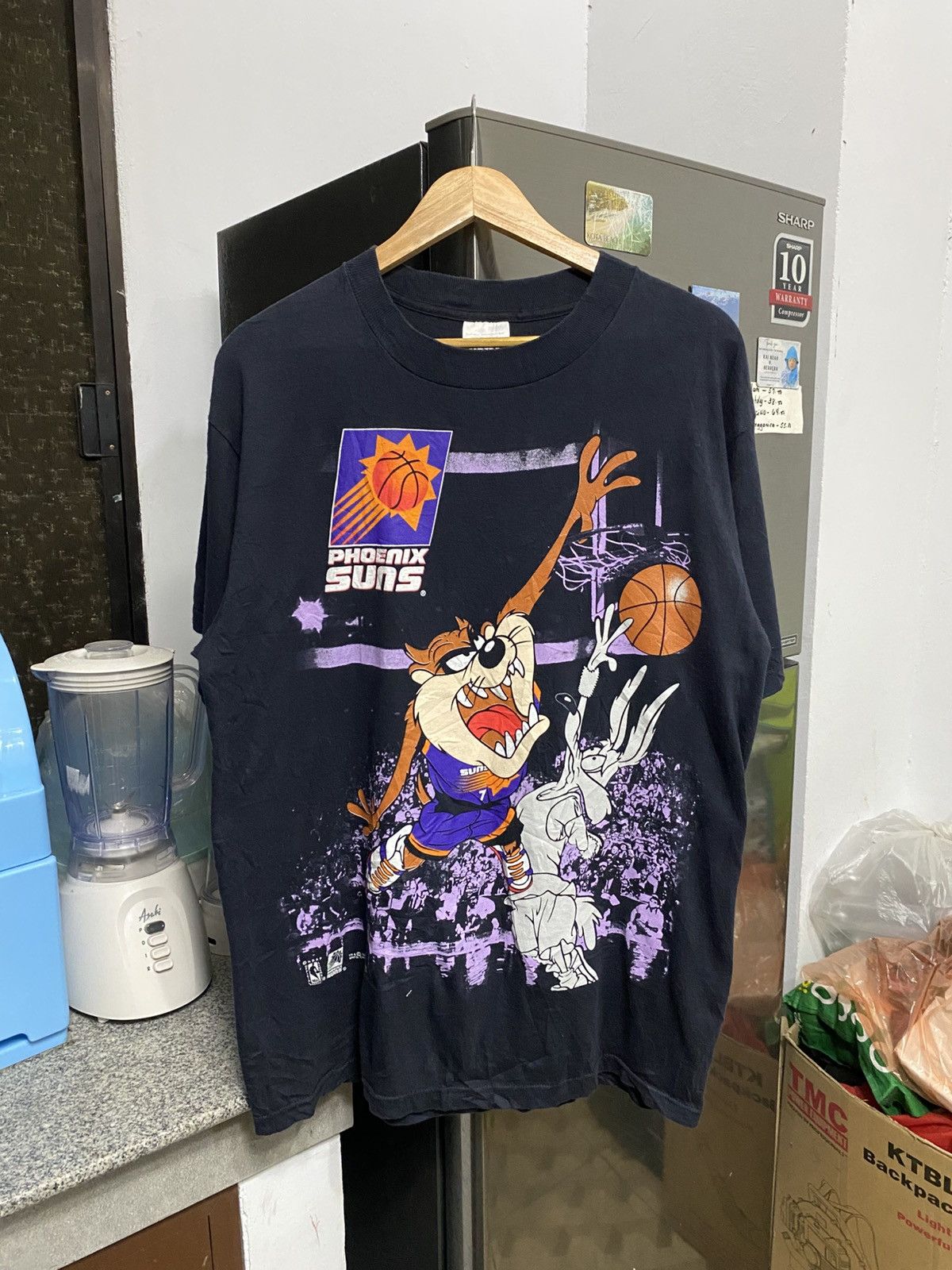 Vintage Phoenix Suns x Taz Size US L / EU 52-54 / 3 - 1 Thumbnail