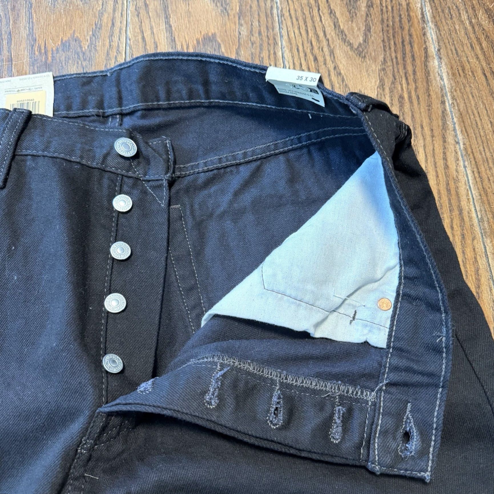 Levi's Levi's 501 Regular Button Fly Straight Jeans Men’s Size 35X30 Black New with Tags Size US 35 - 2 Thumbnail