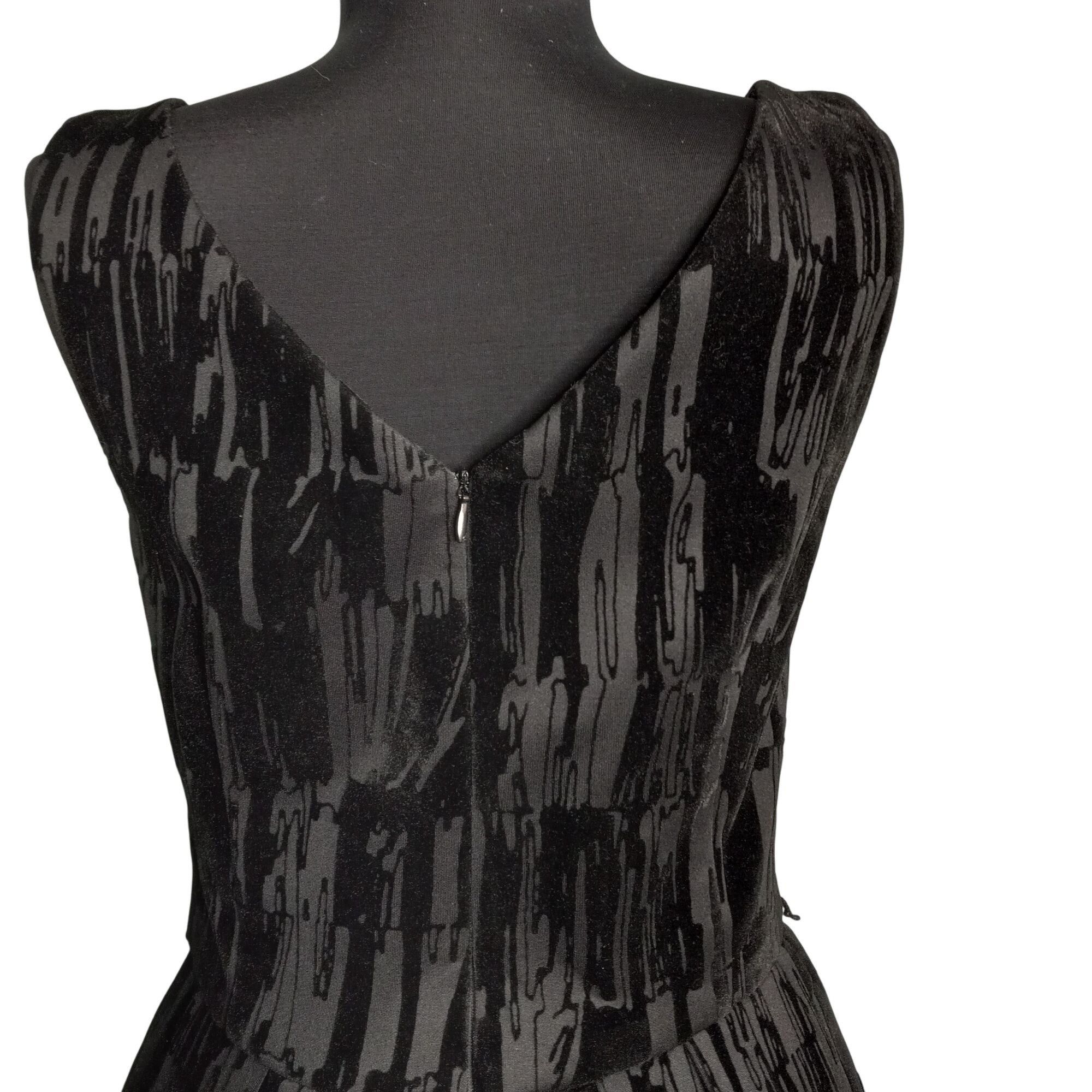 Calvin Klein Calvin Klein Size 4 Dress Black Velvet Burnout Sleeveless Fi Size S / US 4 / IT 40 - 6 Thumbnail