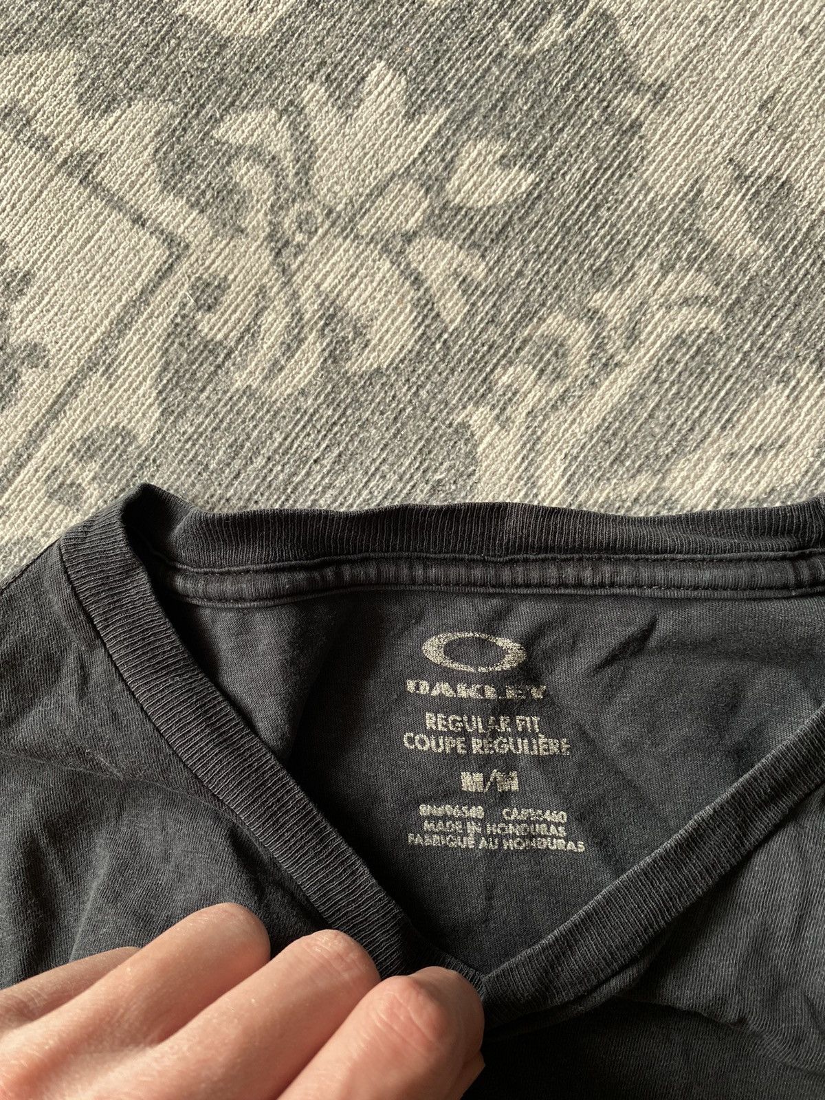 Oakley × Vintage Oakley Vintage T-Shirt Big Logo Outdoor Faded Japanese Hype Size US M / EU 48-50 / 2 - 8 Thumbnail