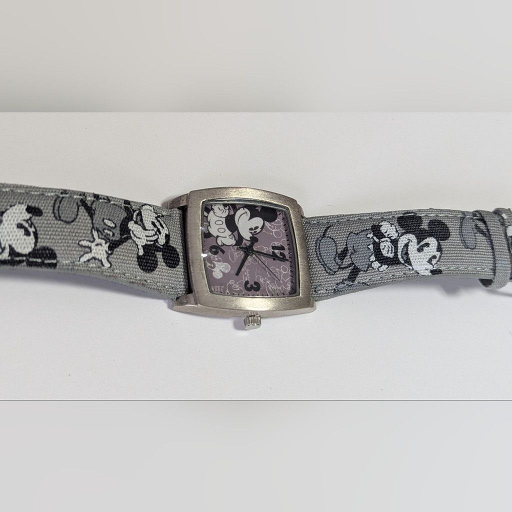 Disney Disney Mickey Mouse Watch Genuine Leather Band New Battery Size ONE SIZE - 6 Thumbnail