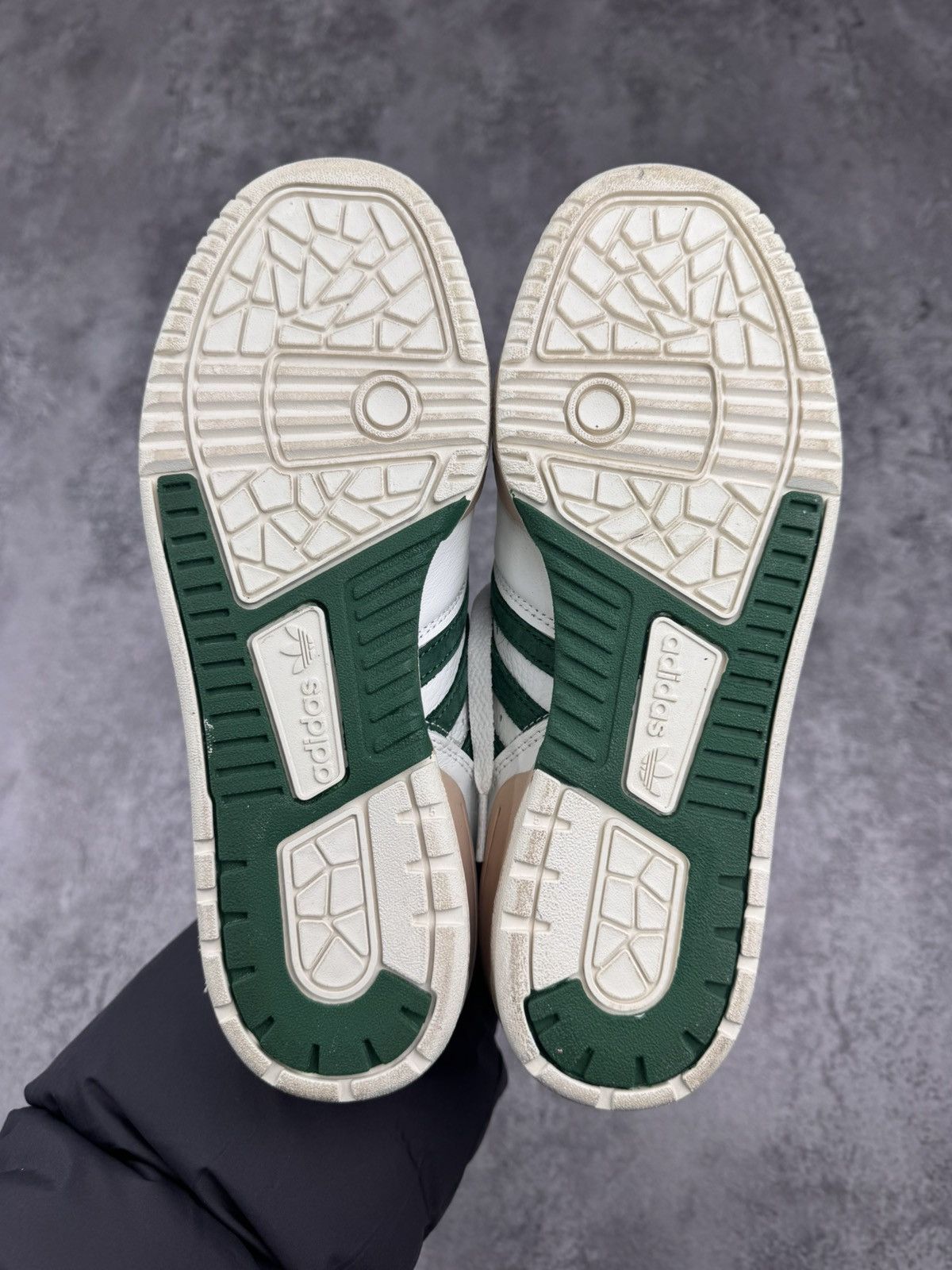 Adidas Adidas Forum Low White Green Gum Women Sneakers Size 38 Size US 8 / IT 38 - 6 Thumbnail