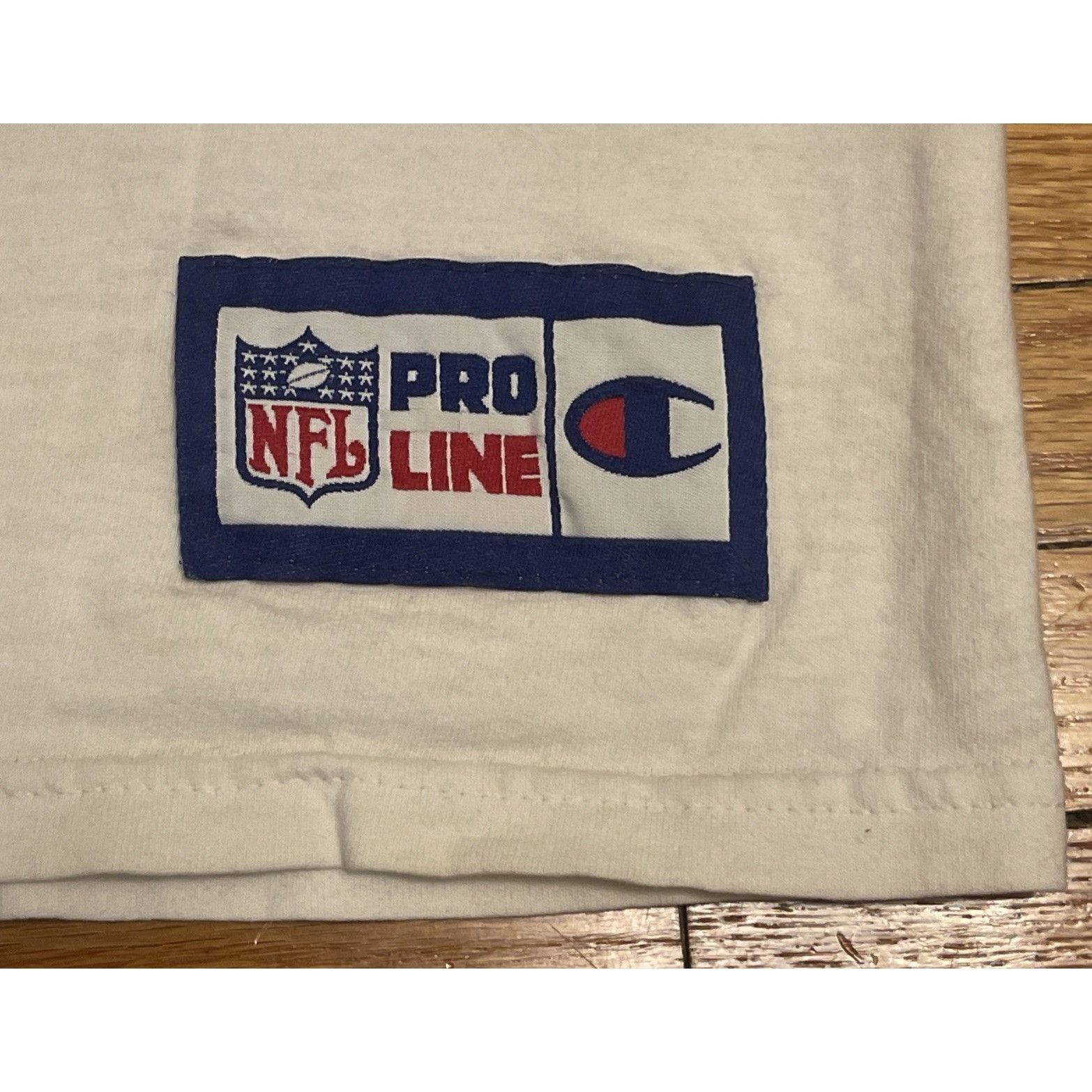 Champion Vintage 1996 90s Large Buffalo Bills NFL Champion Pro Line T Size US L / EU 52-54 / 3 - 7 Thumbnail