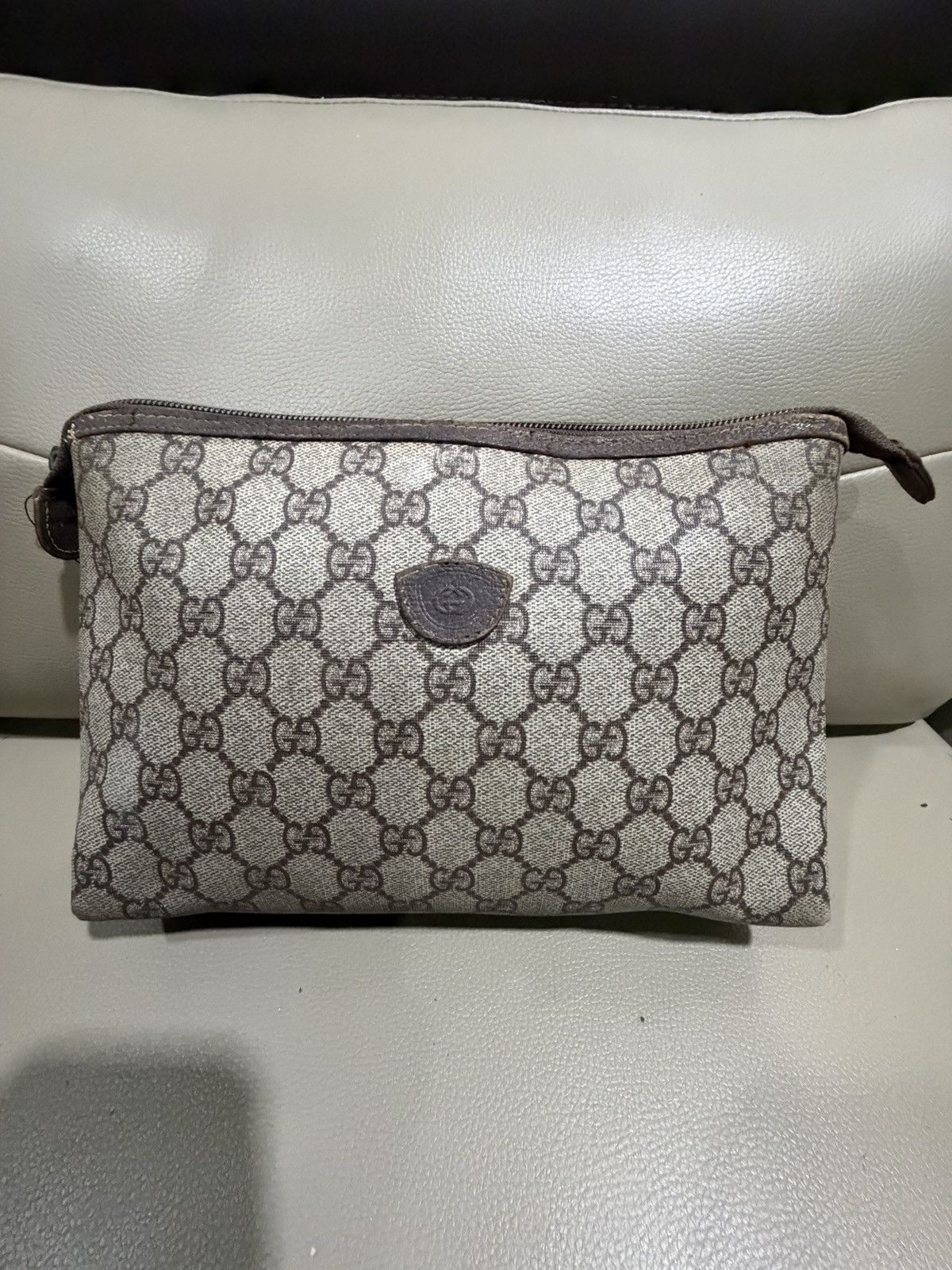 Gucci Authentic Vintage Gucci GG Supreme Monogram Clutch Bag Size ONE SIZE - 1 Thumbnail
