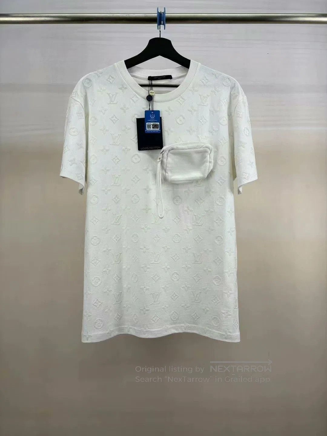 Louis Vuitton louis vuitton velvet printed short sleeve shirt. Size US S / EU 44-46 / 1 - 1 Thumbnail